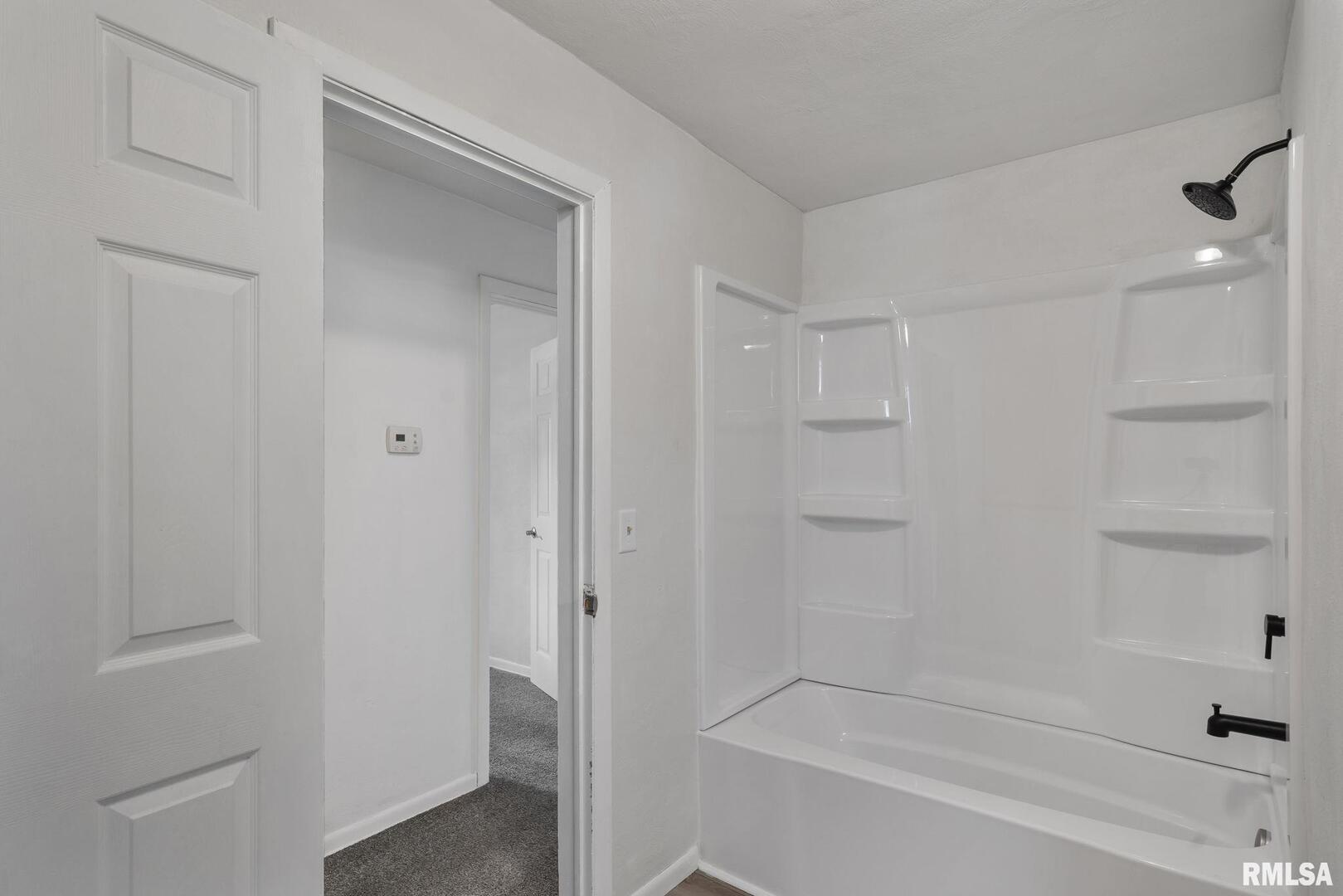 1 RIVERVIEW Lane