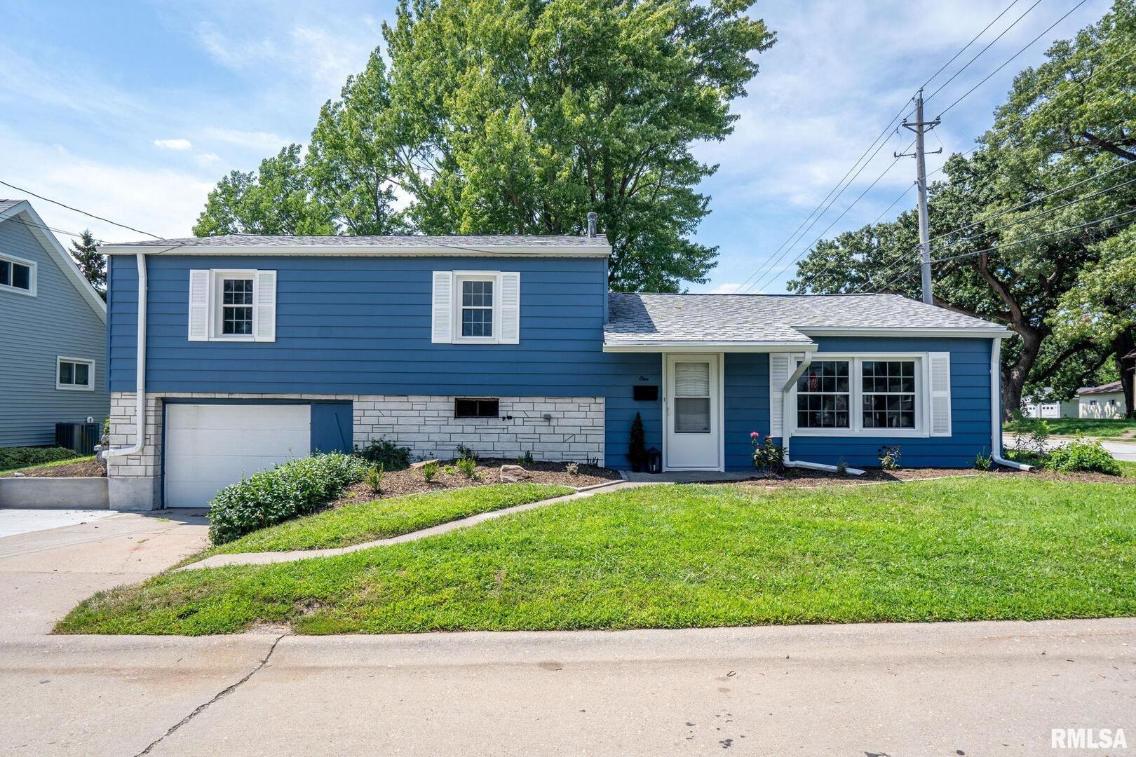 1 RIVERVIEW Lane