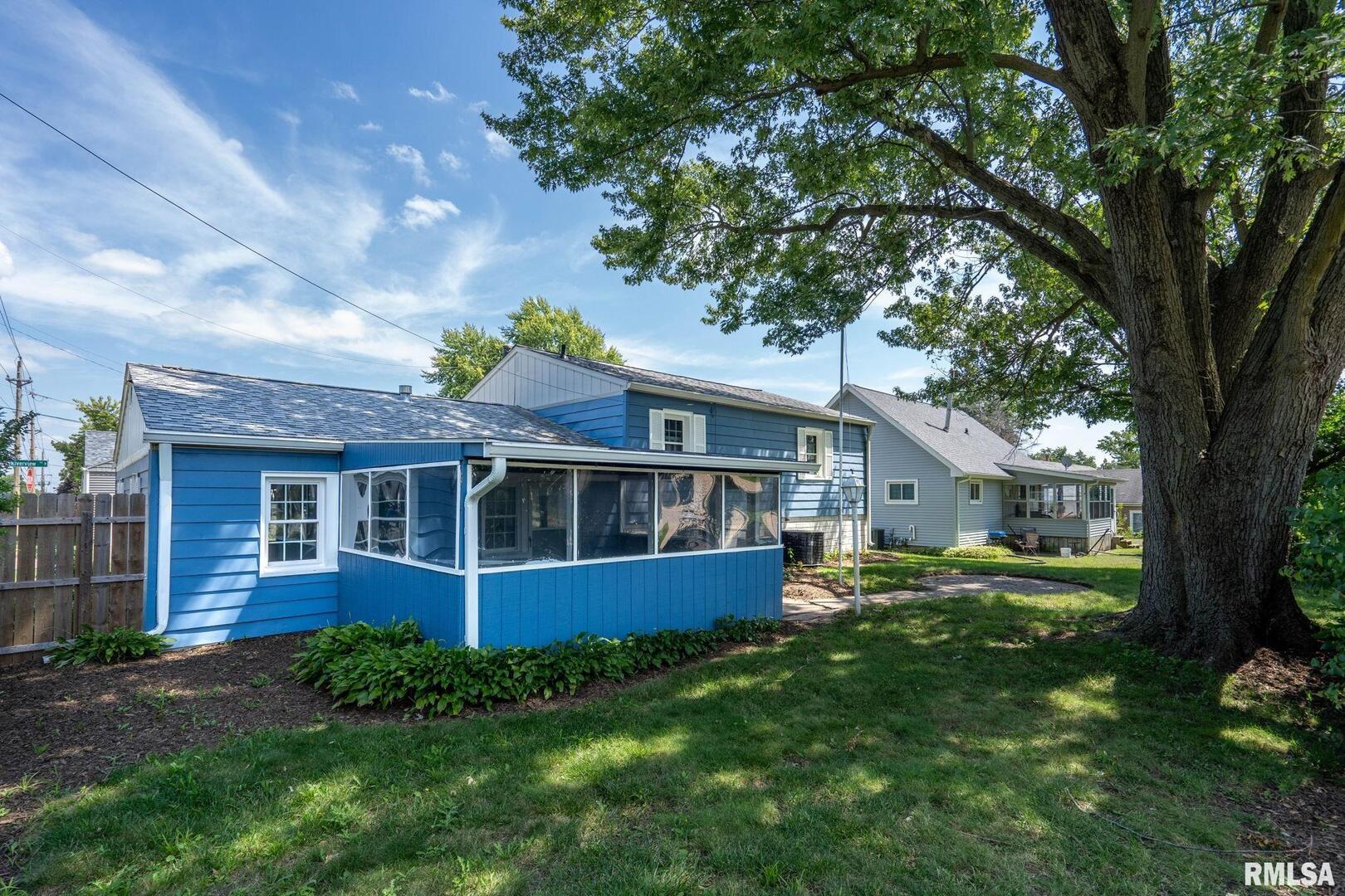 1 RIVERVIEW Lane