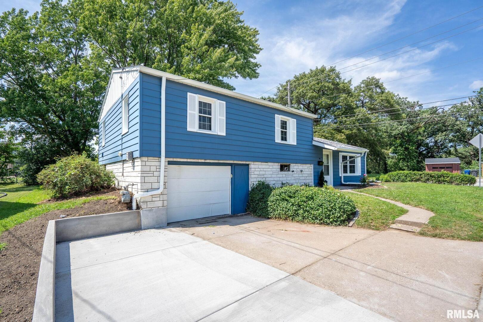 1 RIVERVIEW Lane