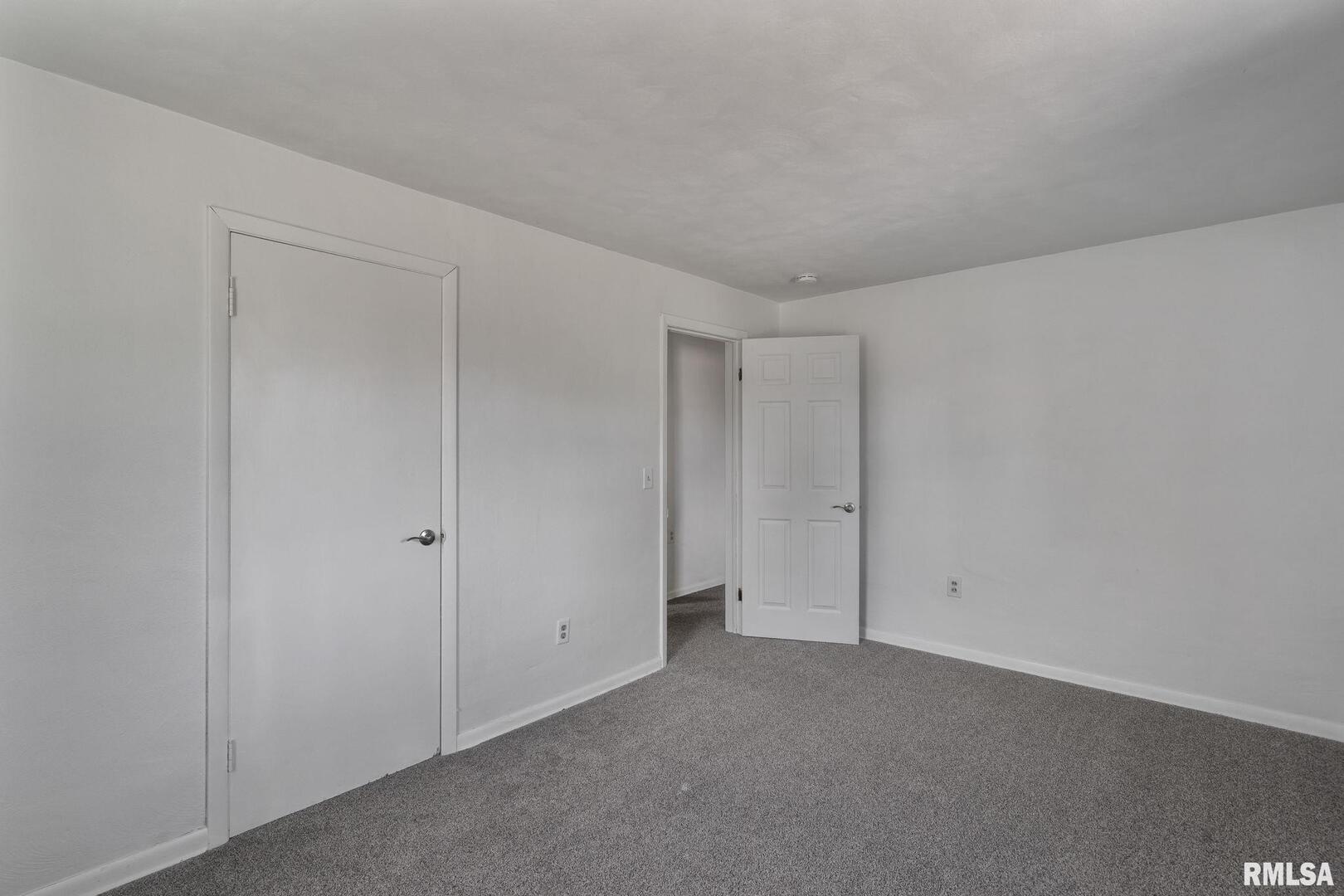 1 RIVERVIEW Lane