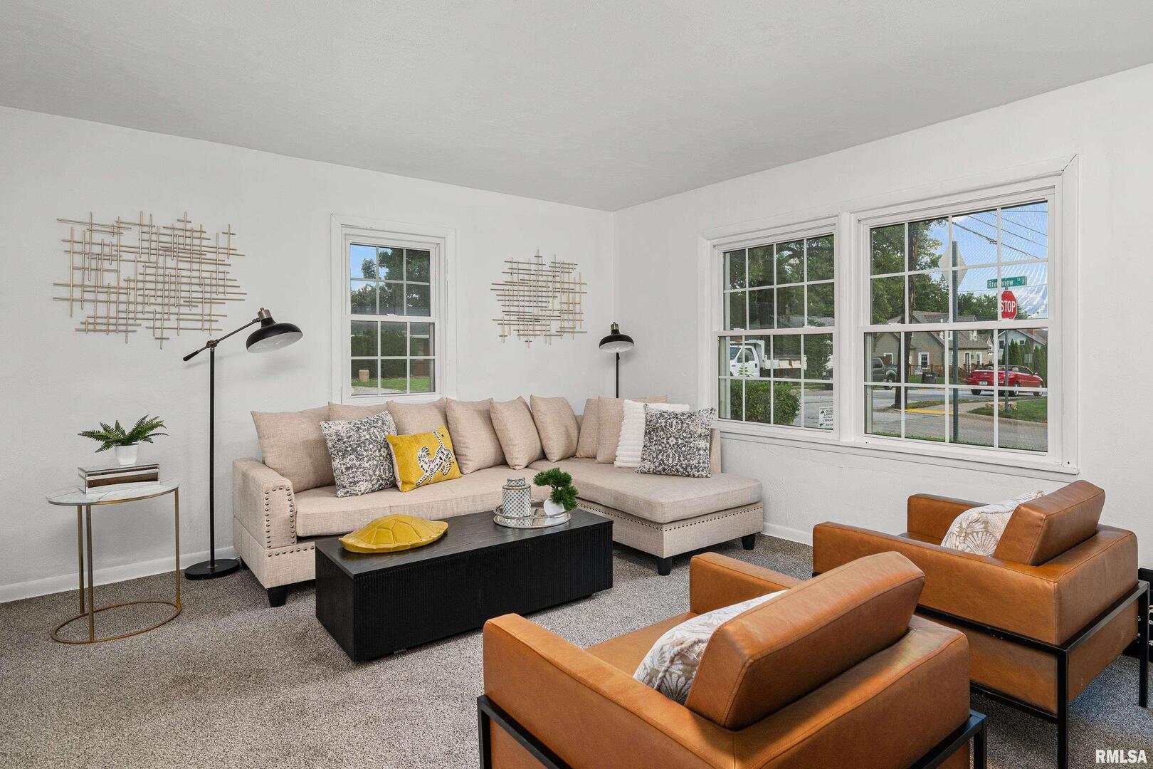 1 RIVERVIEW Lane