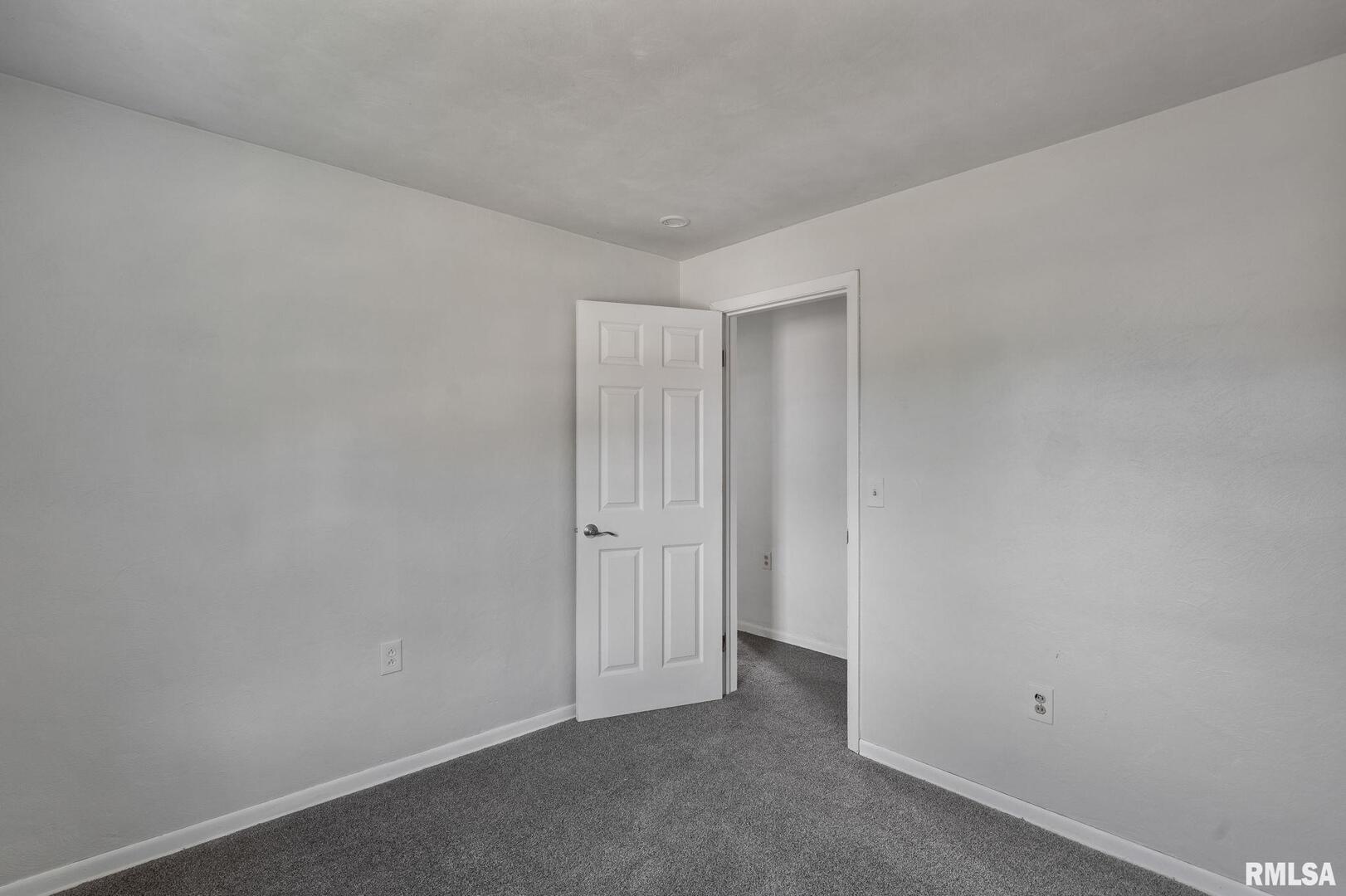 1 RIVERVIEW Lane