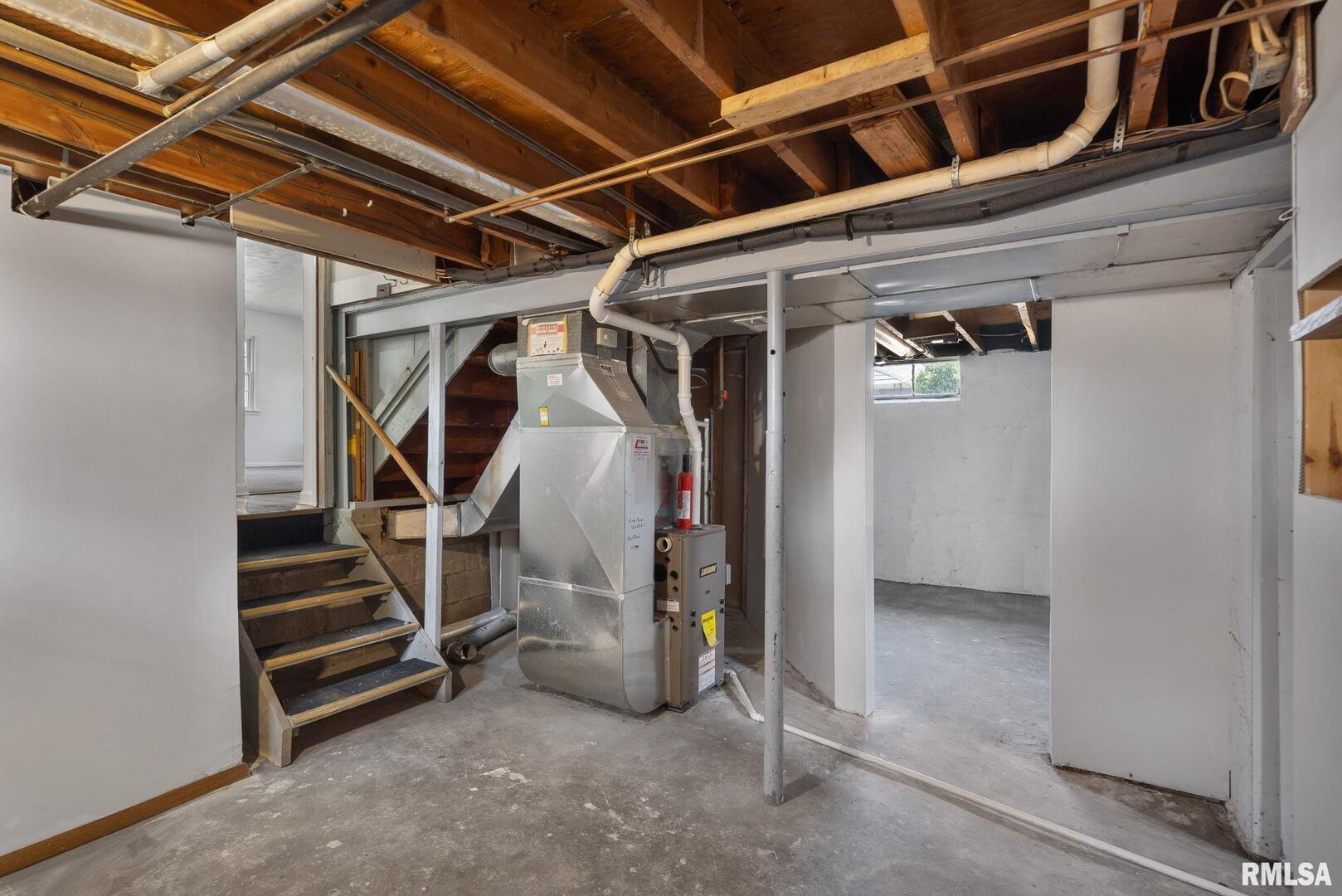 1 RIVERVIEW Lane