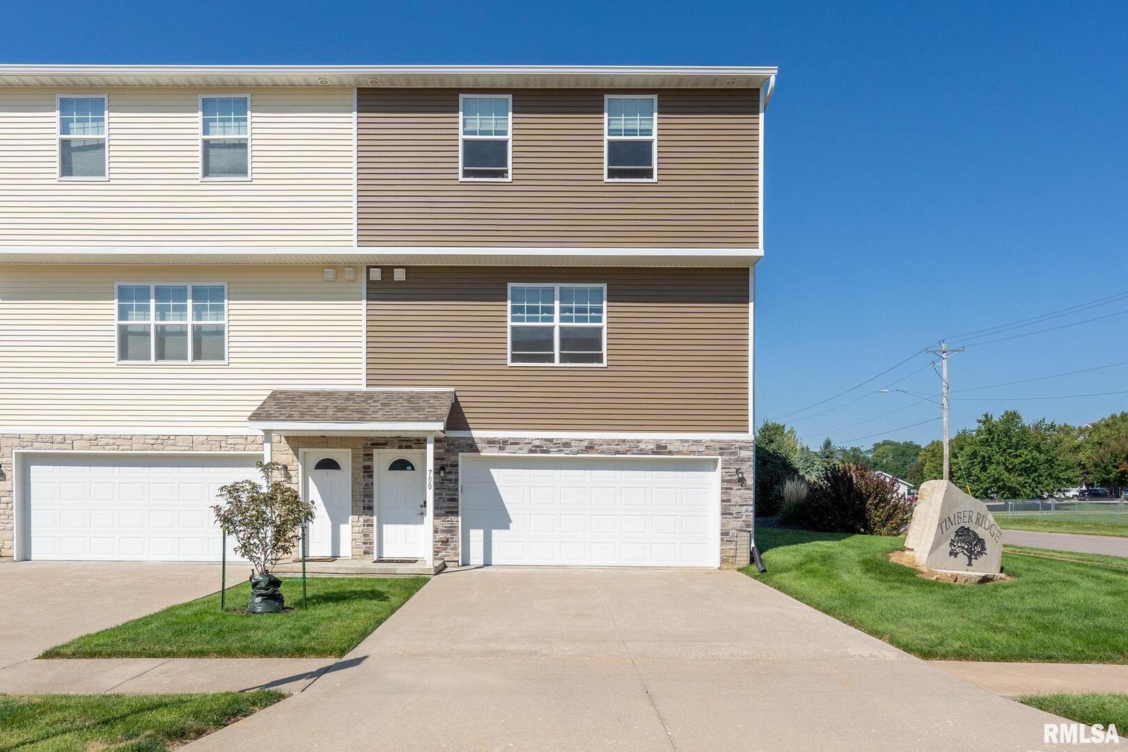 700 COX Court Unit: 700