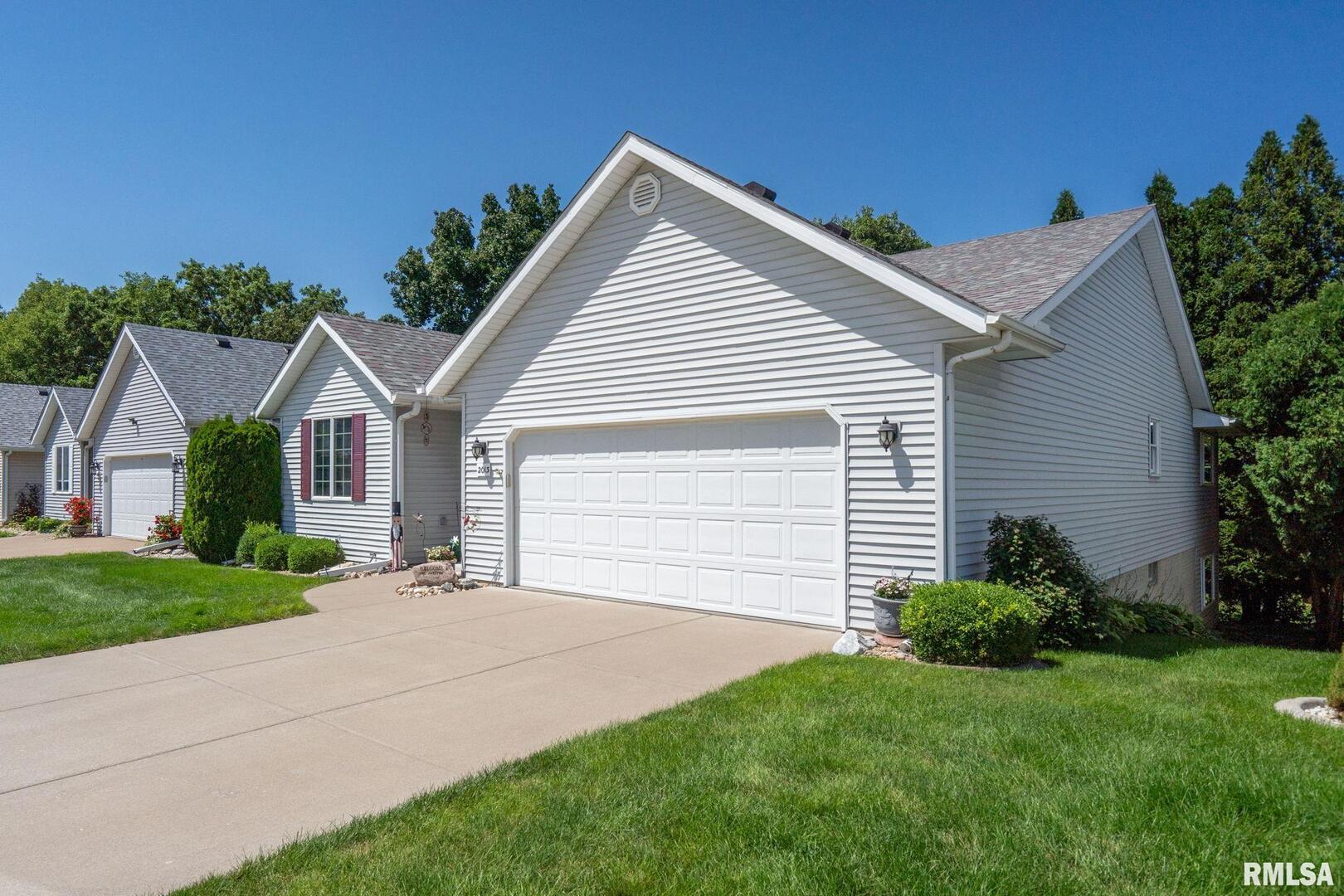 2013 VILLA PINES Circle