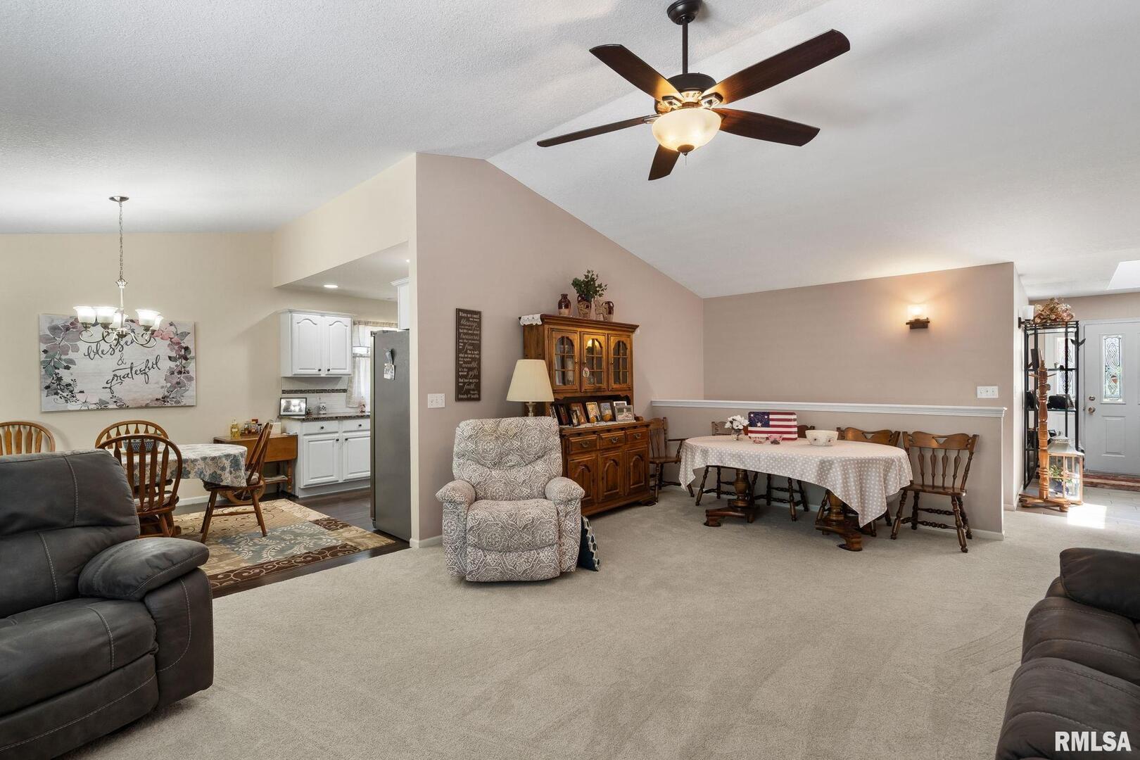 2013 VILLA PINES Circle