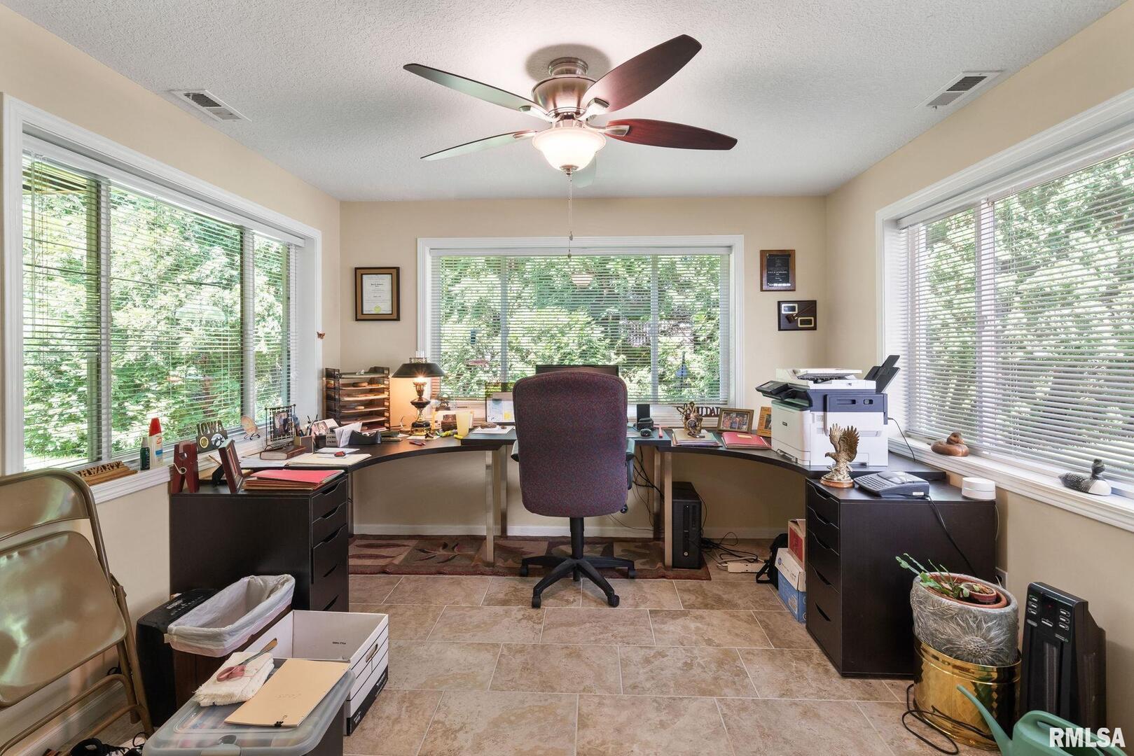 2013 VILLA PINES Circle