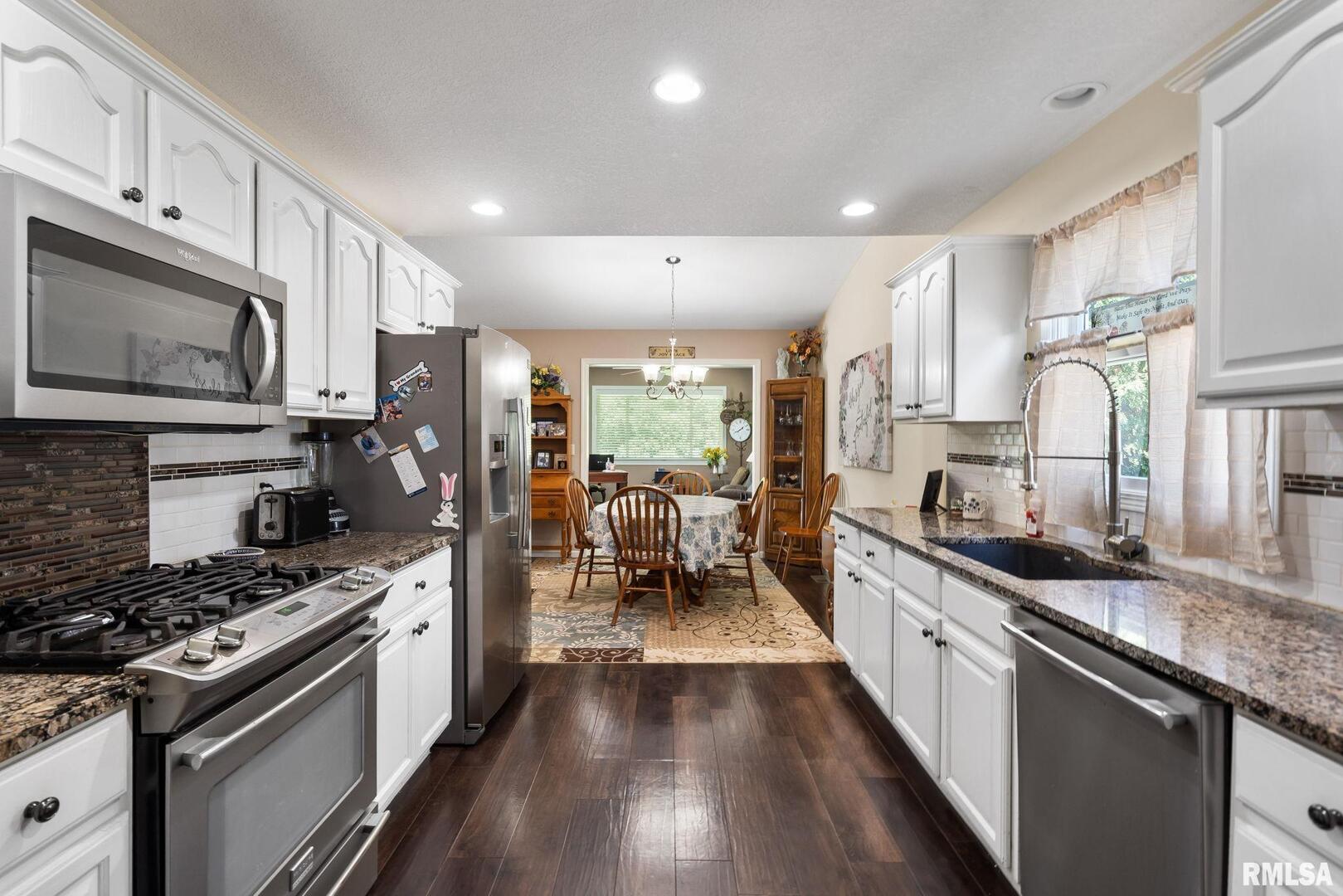 2013 VILLA PINES Circle