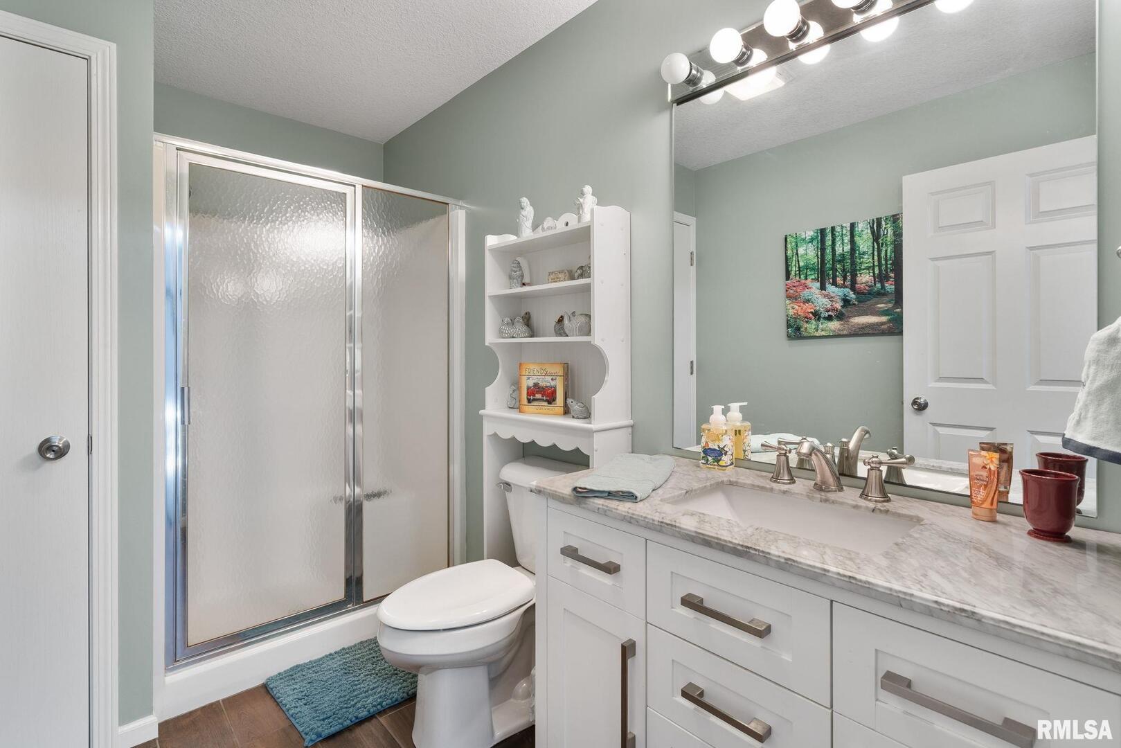 2013 VILLA PINES Circle