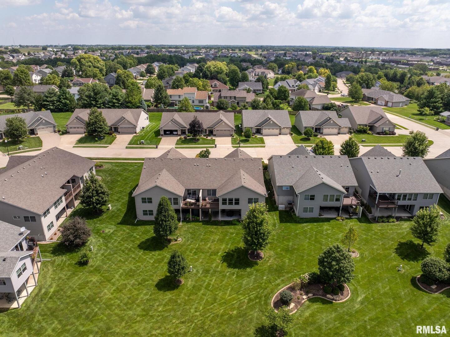 5574 CAVAN Crossing