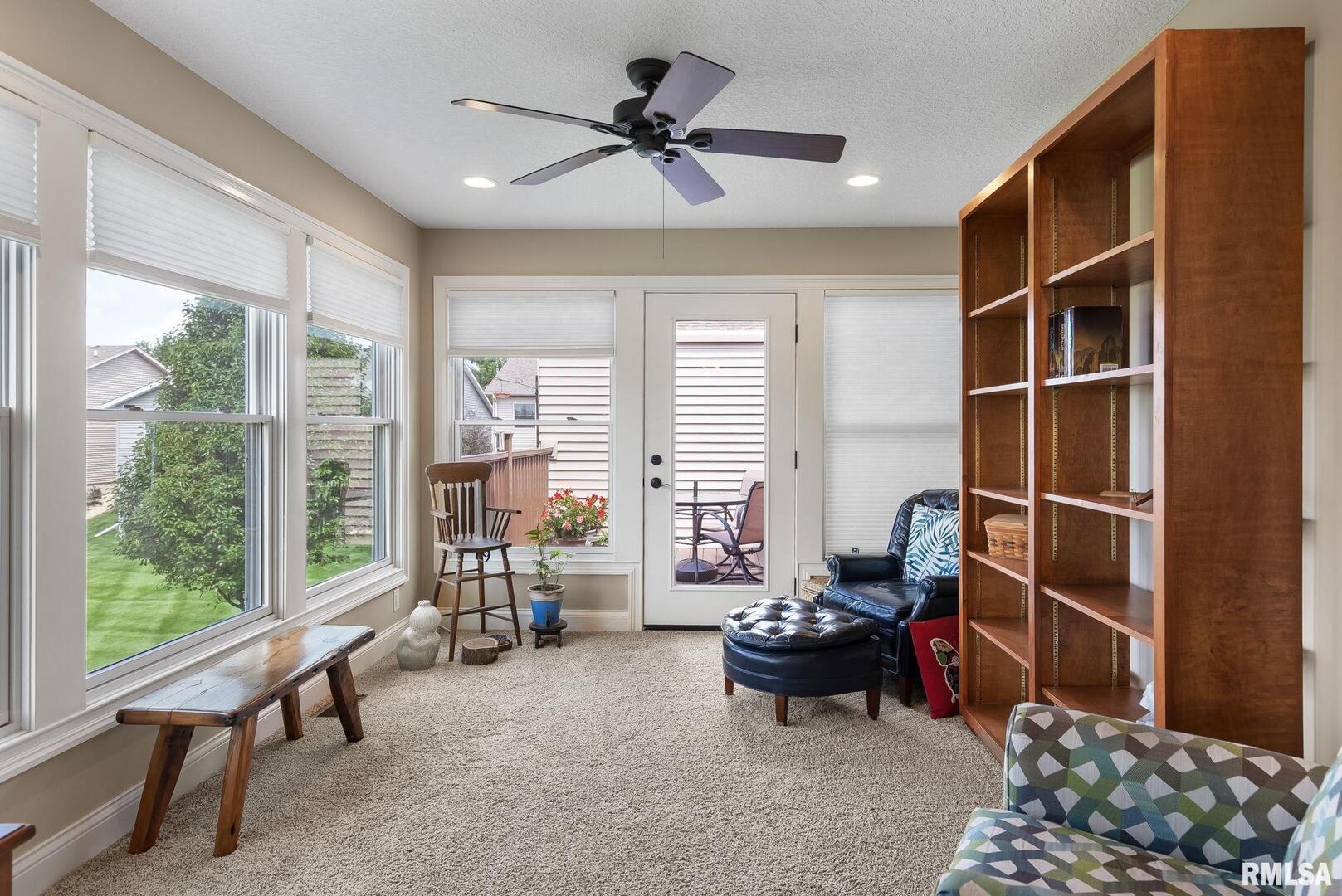 5574 CAVAN Crossing