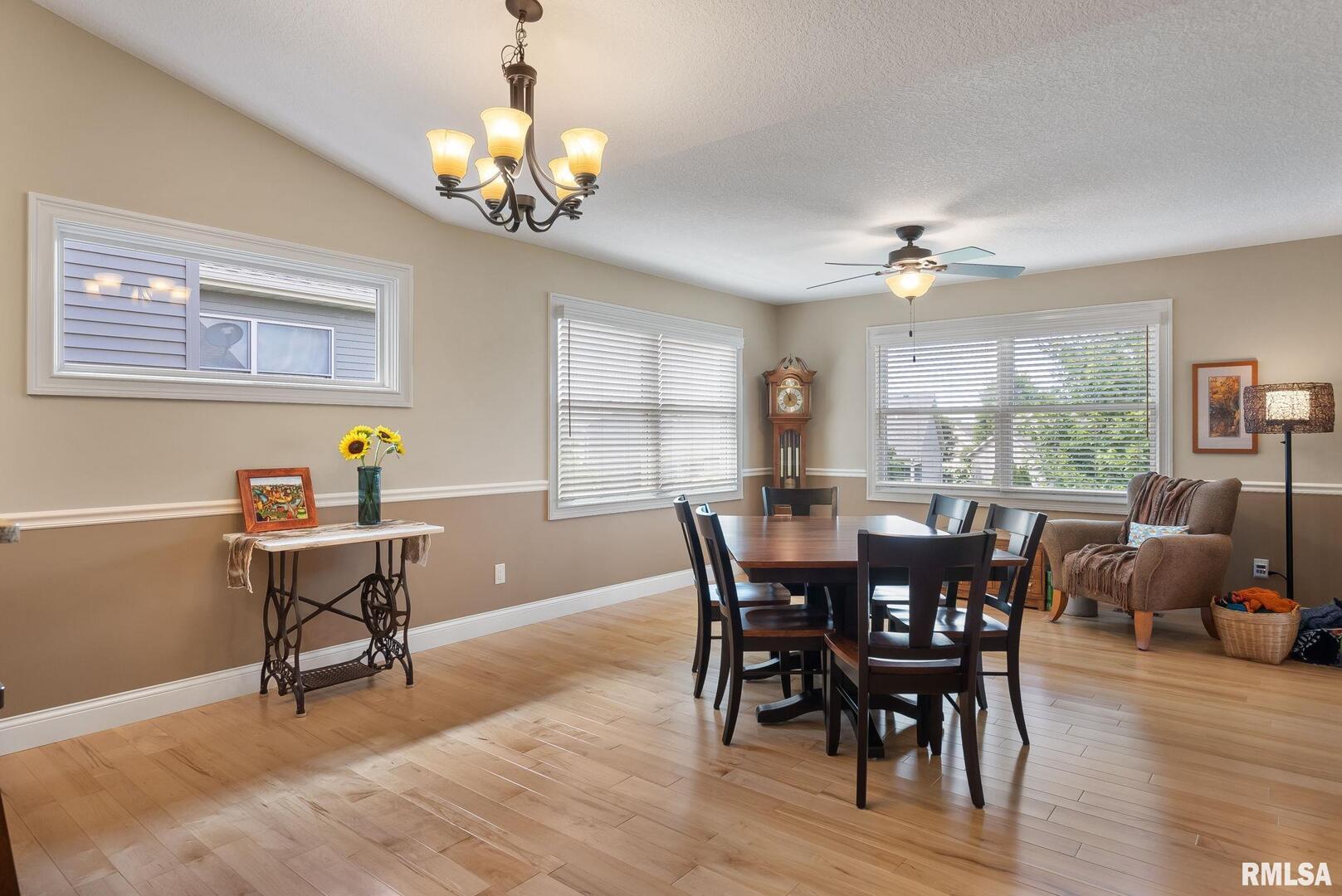 5574 CAVAN Crossing