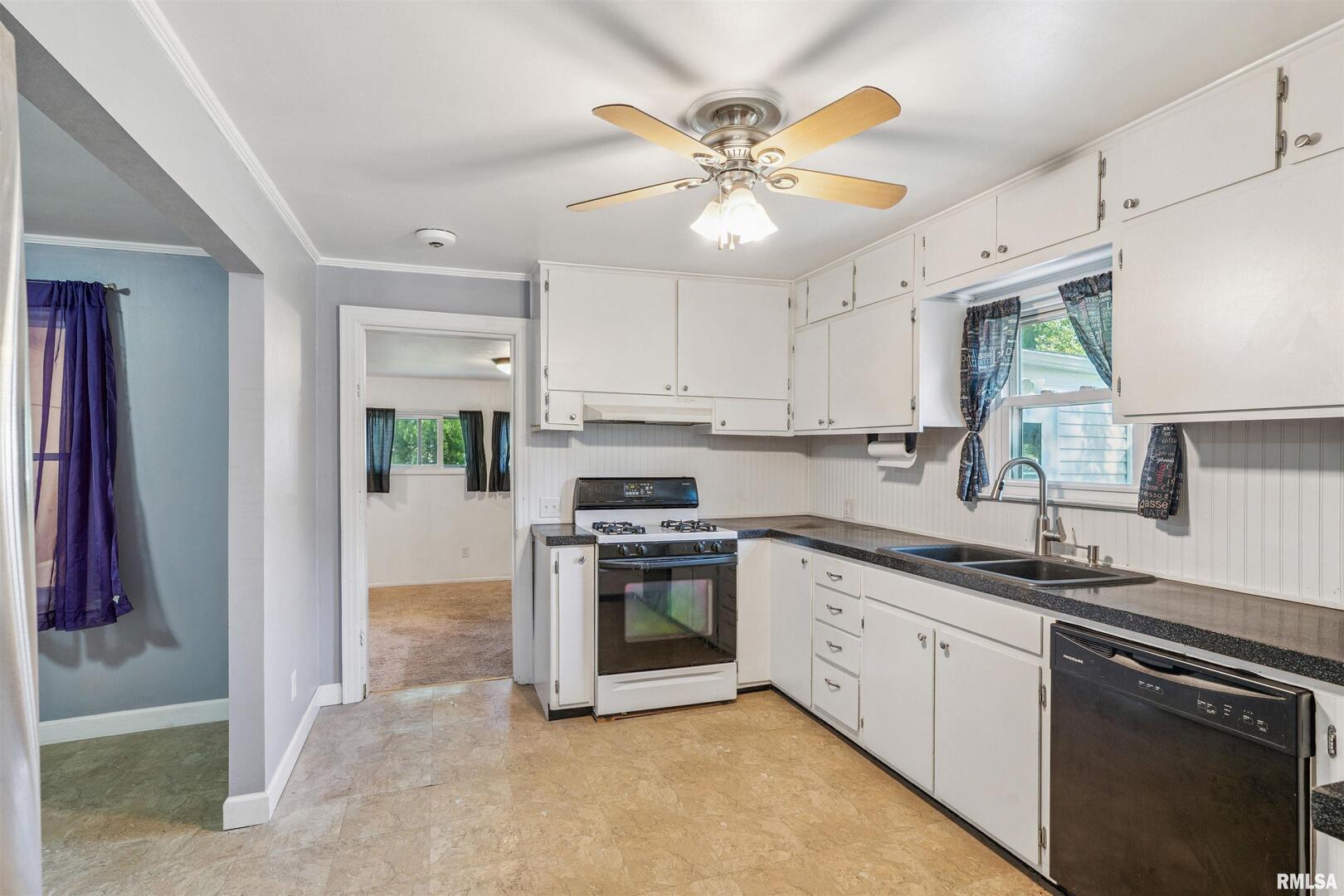 305 4TH Street