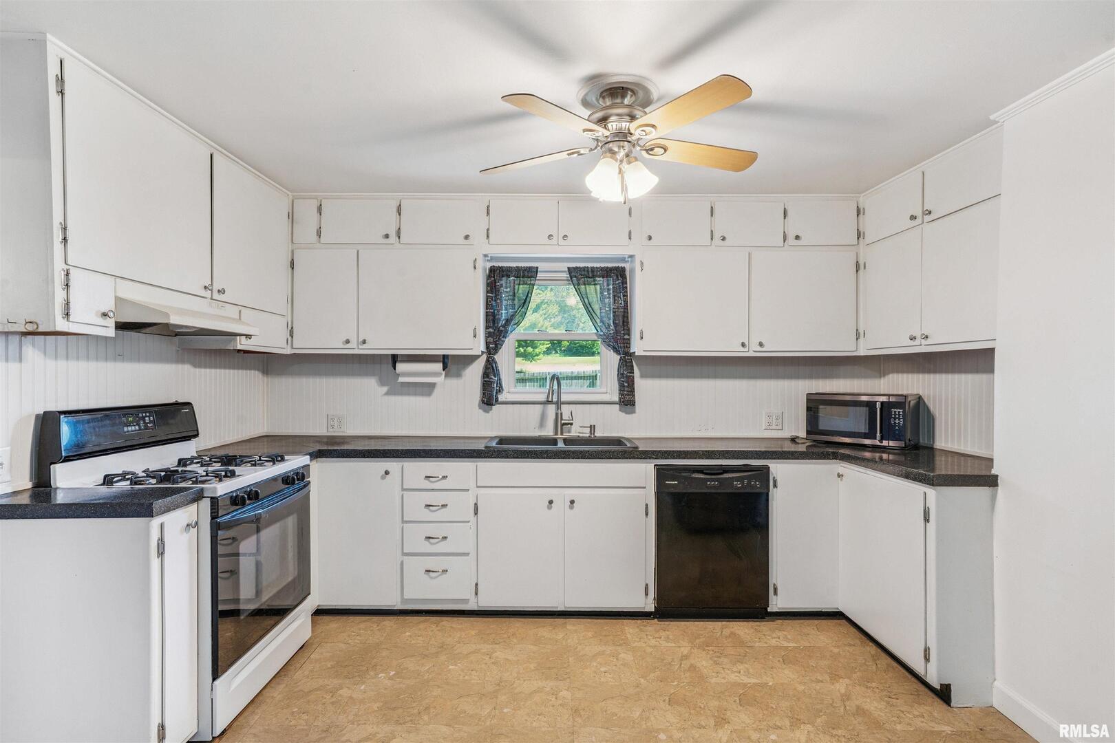 305 4TH Street