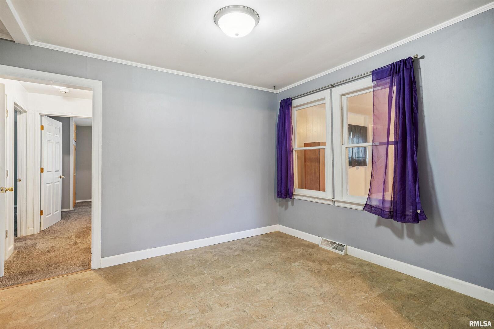 305 4TH Street