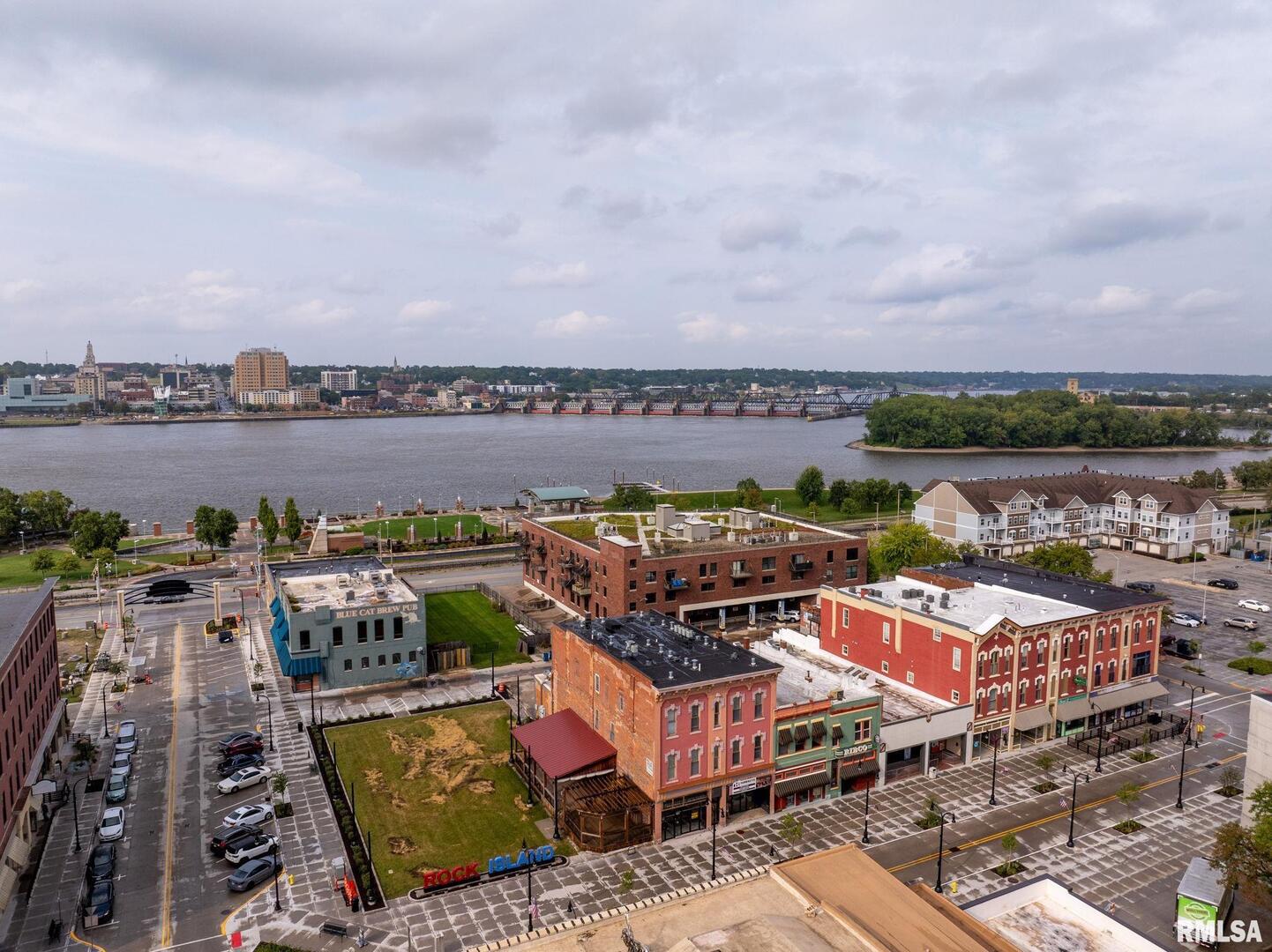 110 19TH Street Unit: 313