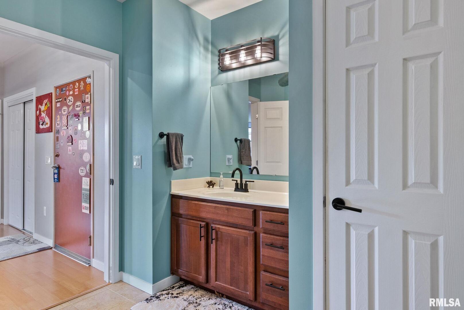 110 19TH Street Unit: 313
