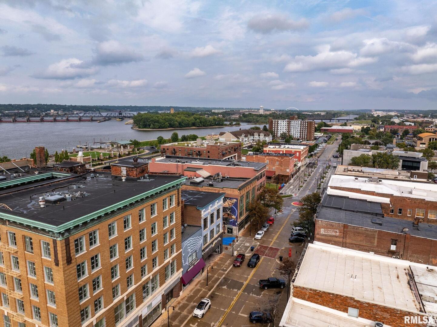 110 19TH Street Unit: 313