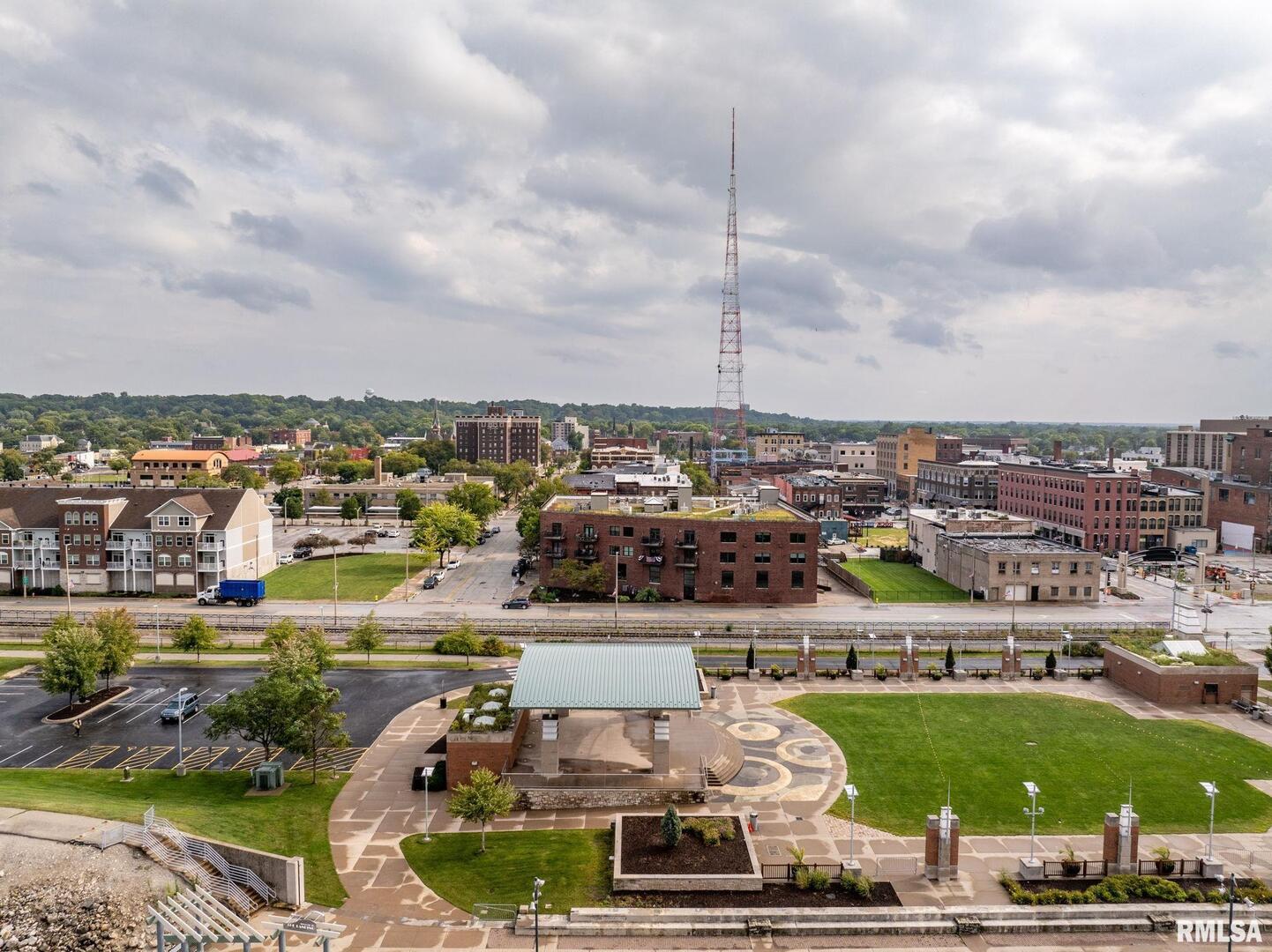 110 19TH Street Unit: 313