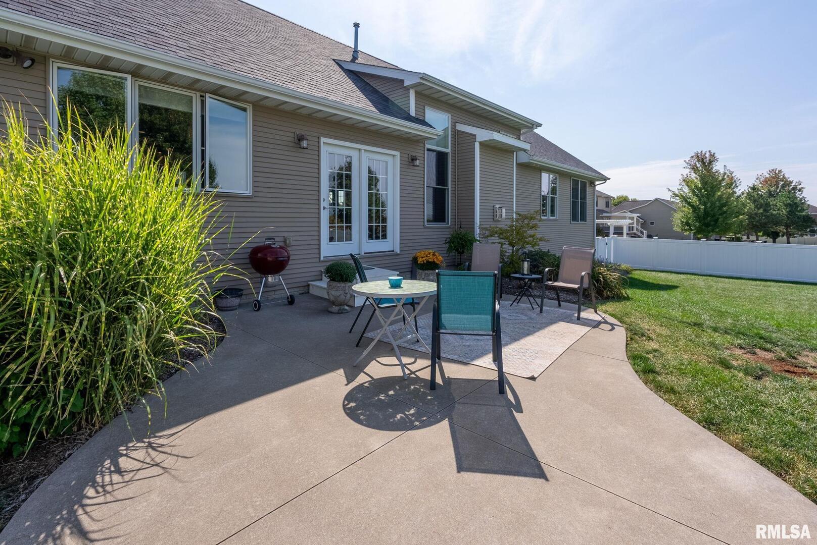 6822 SUMMERFIELD Drive