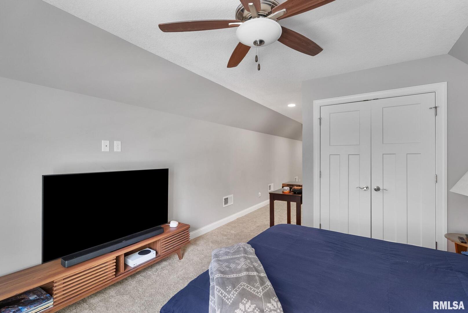 6822 SUMMERFIELD Drive