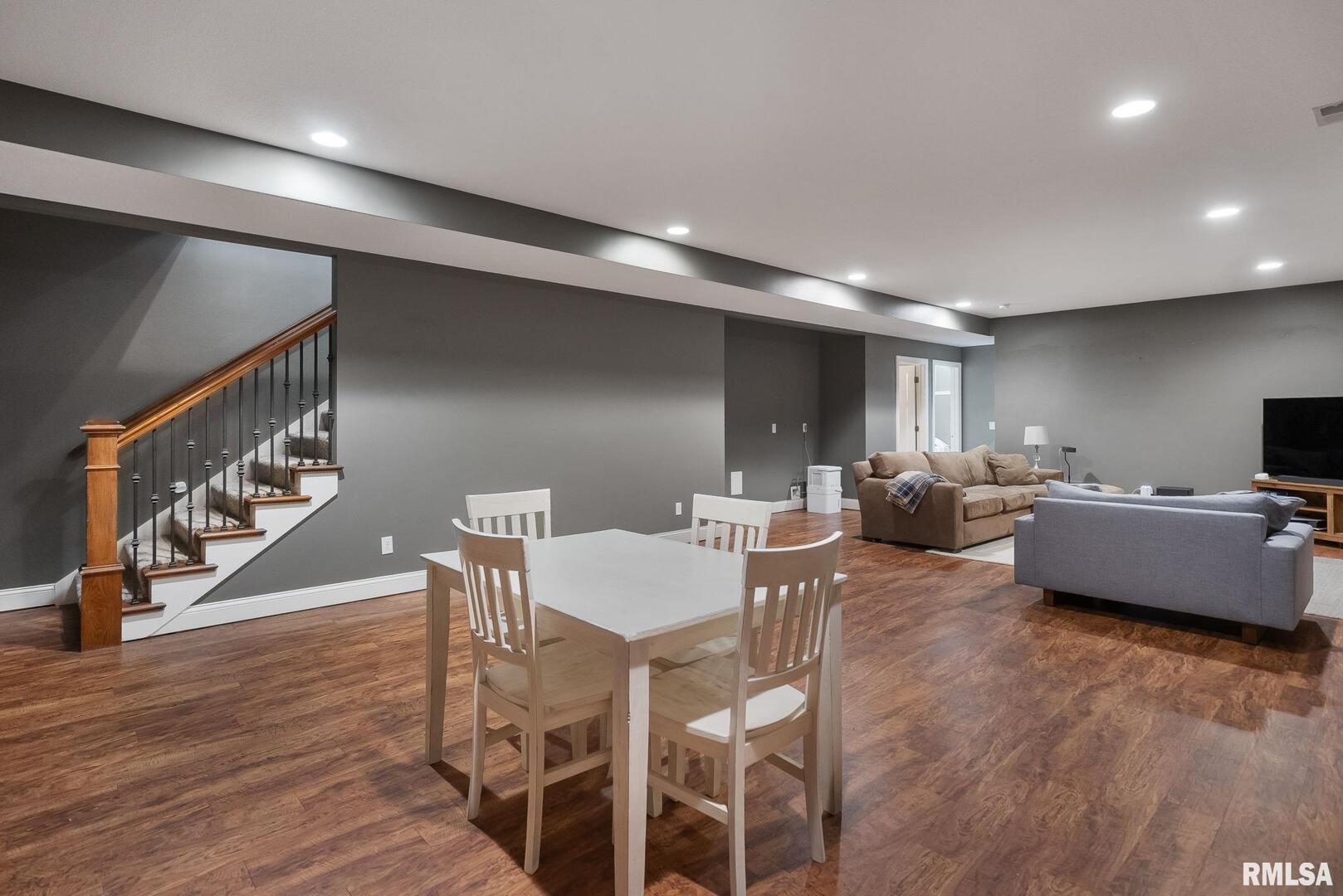 6822 SUMMERFIELD Drive