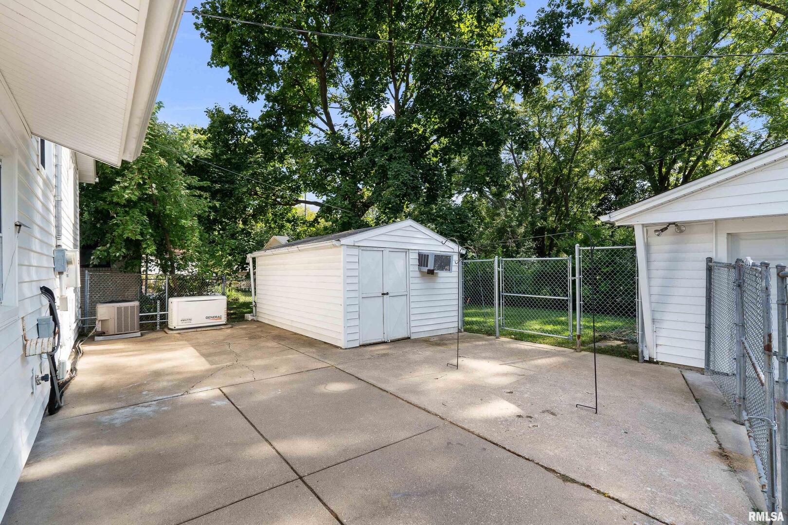 1101 HAWTHORNE Drive