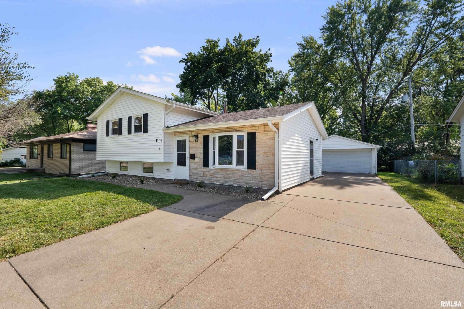 1101 HAWTHORNE Drive