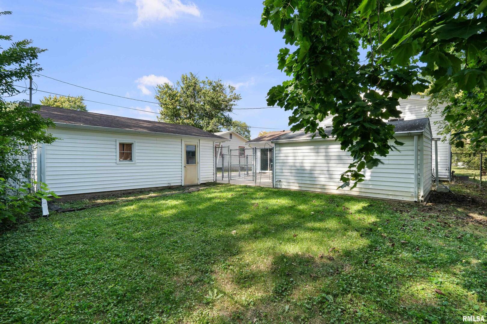 1101 HAWTHORNE Drive