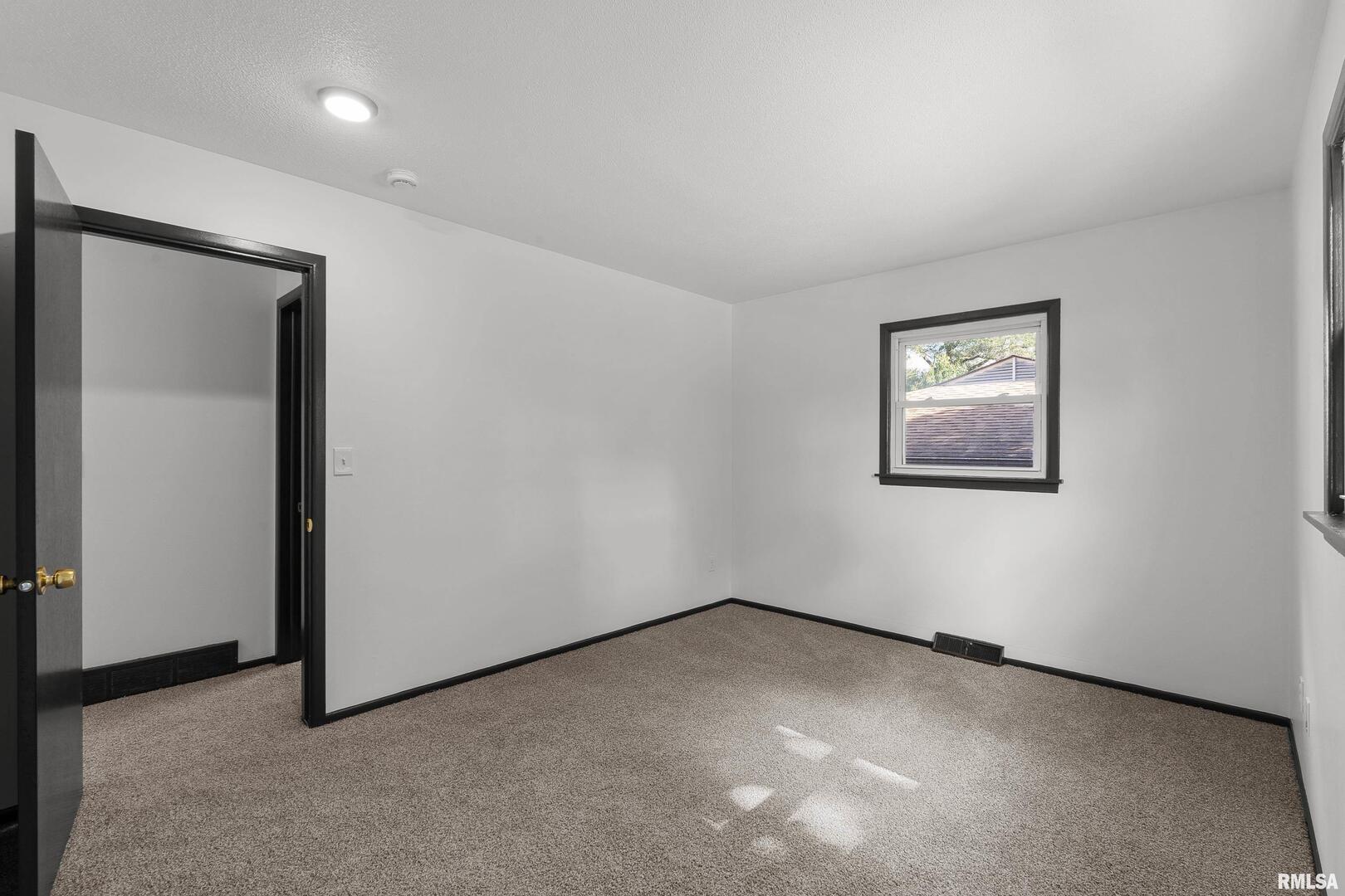 1101 HAWTHORNE Drive