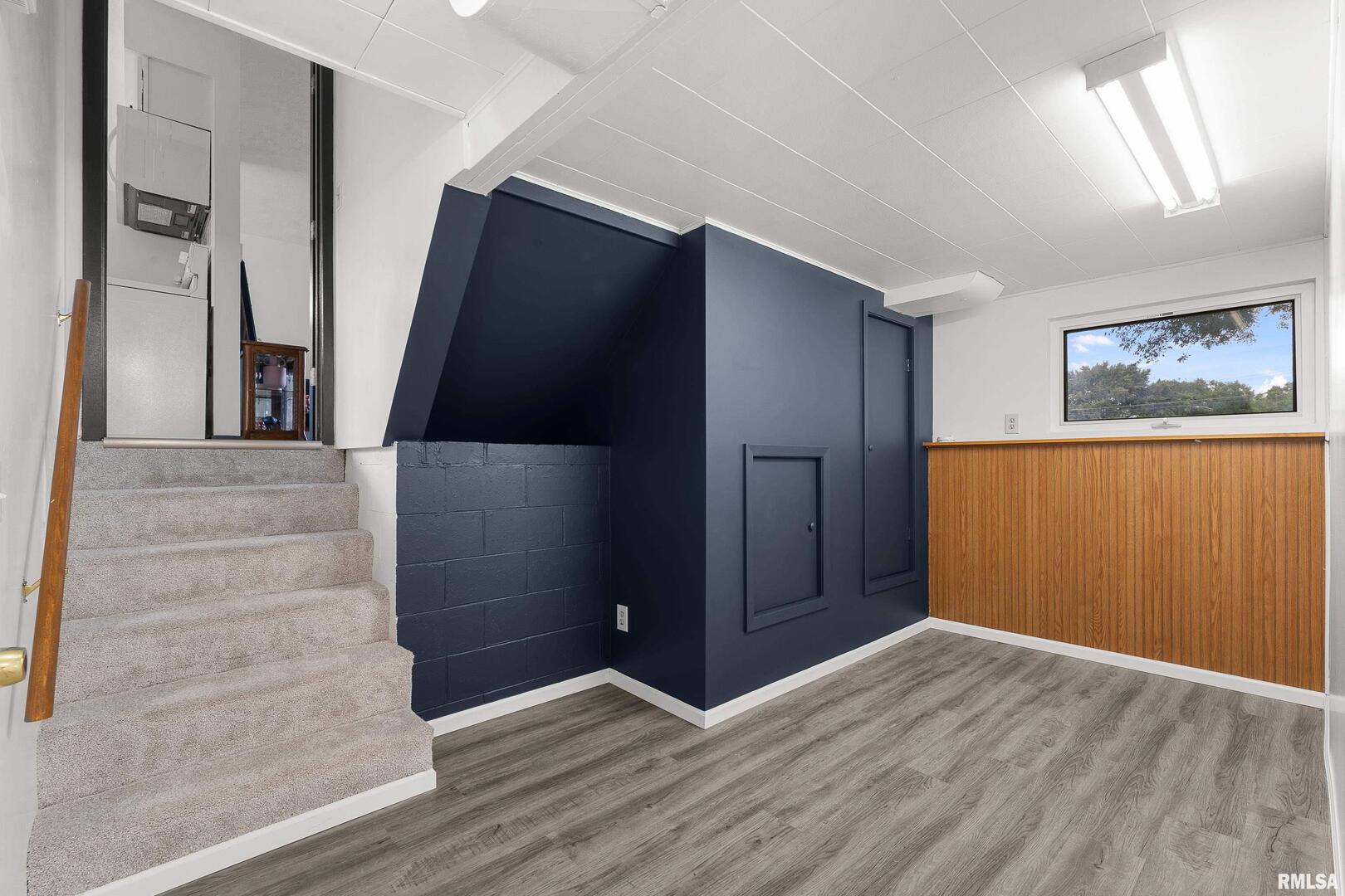 1101 HAWTHORNE Drive