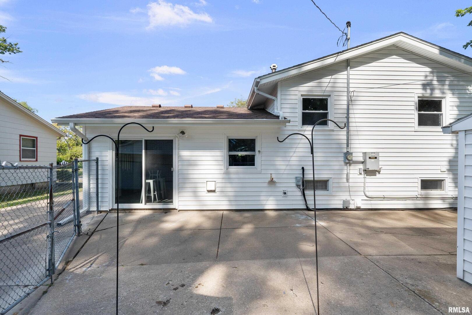 1101 HAWTHORNE Drive