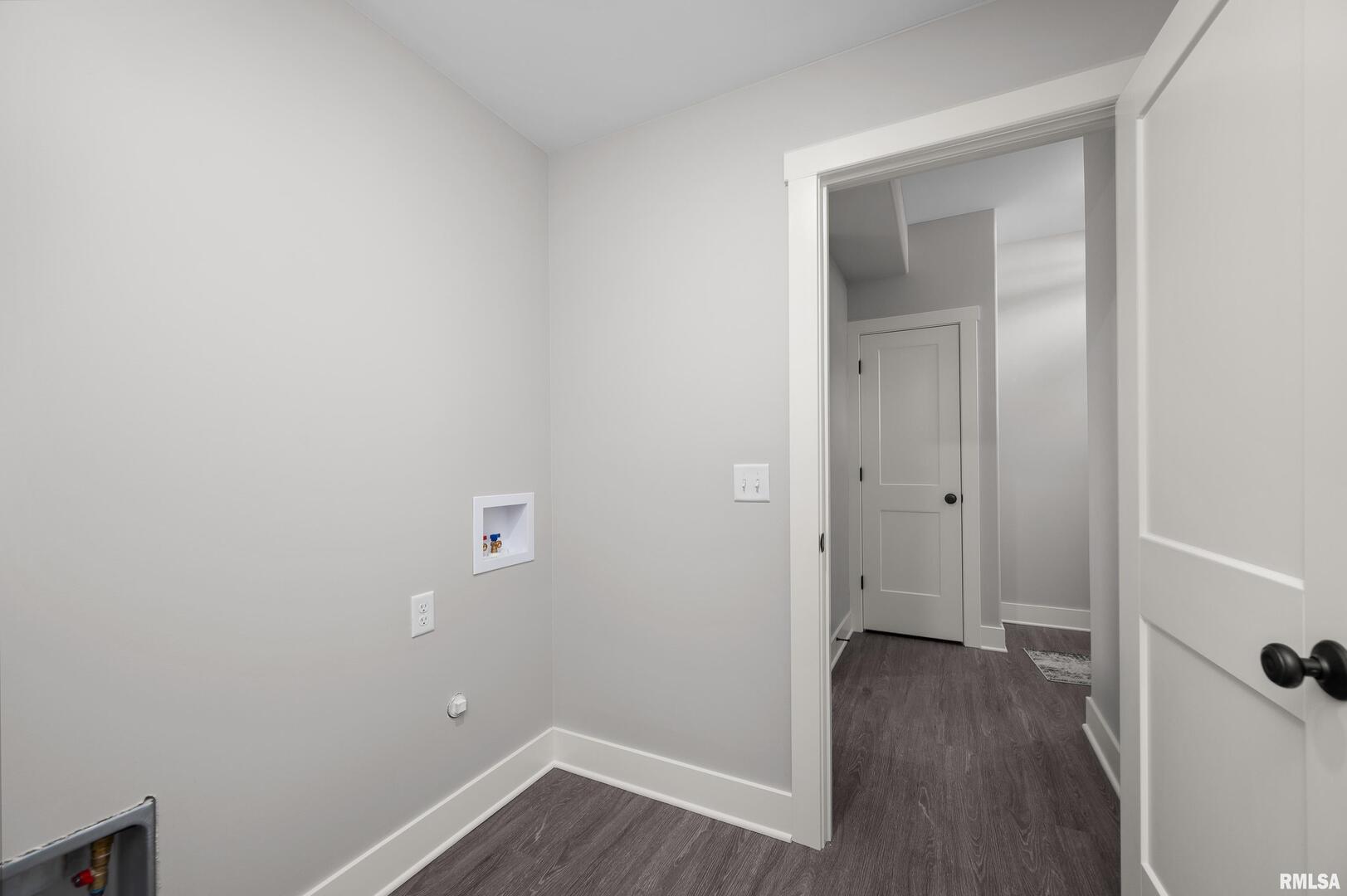7146 GROVE Crossing