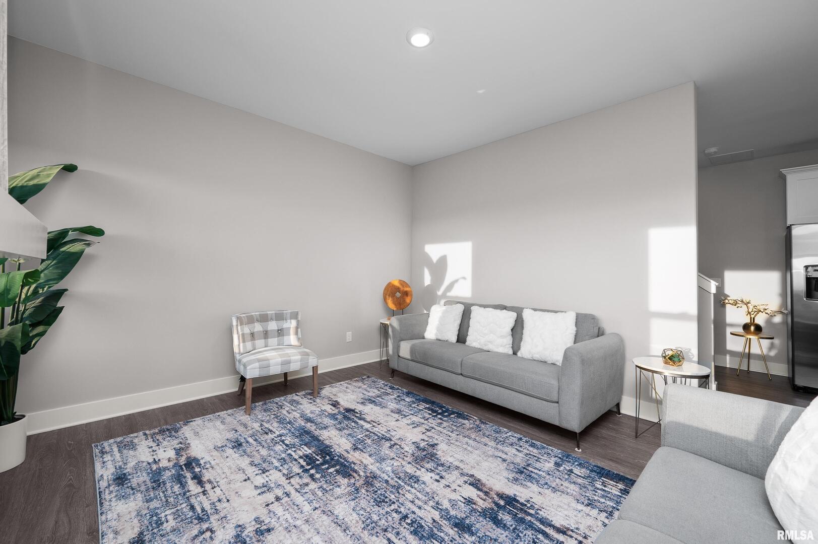 7146 GROVE Crossing