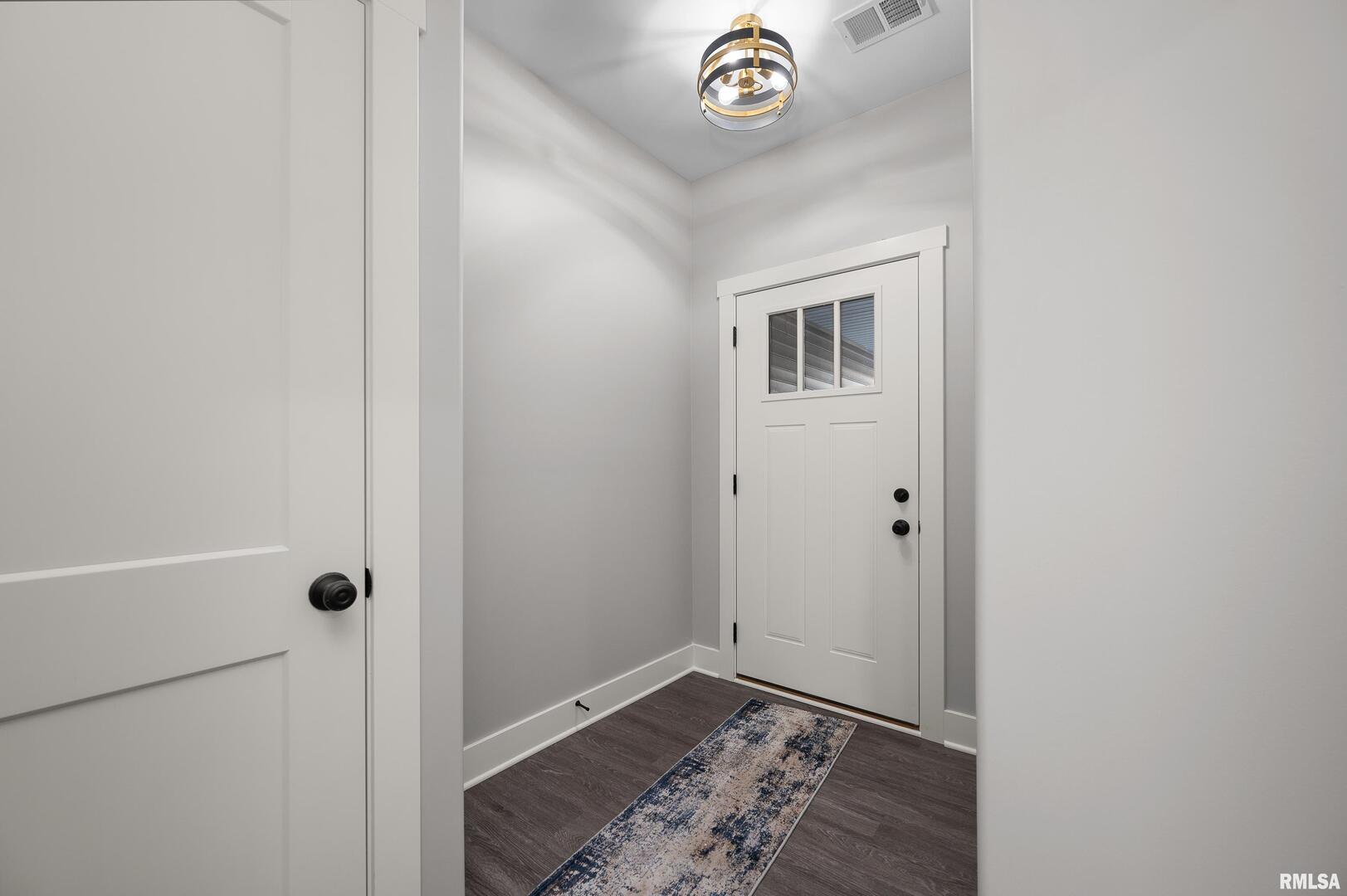 7146 GROVE Crossing