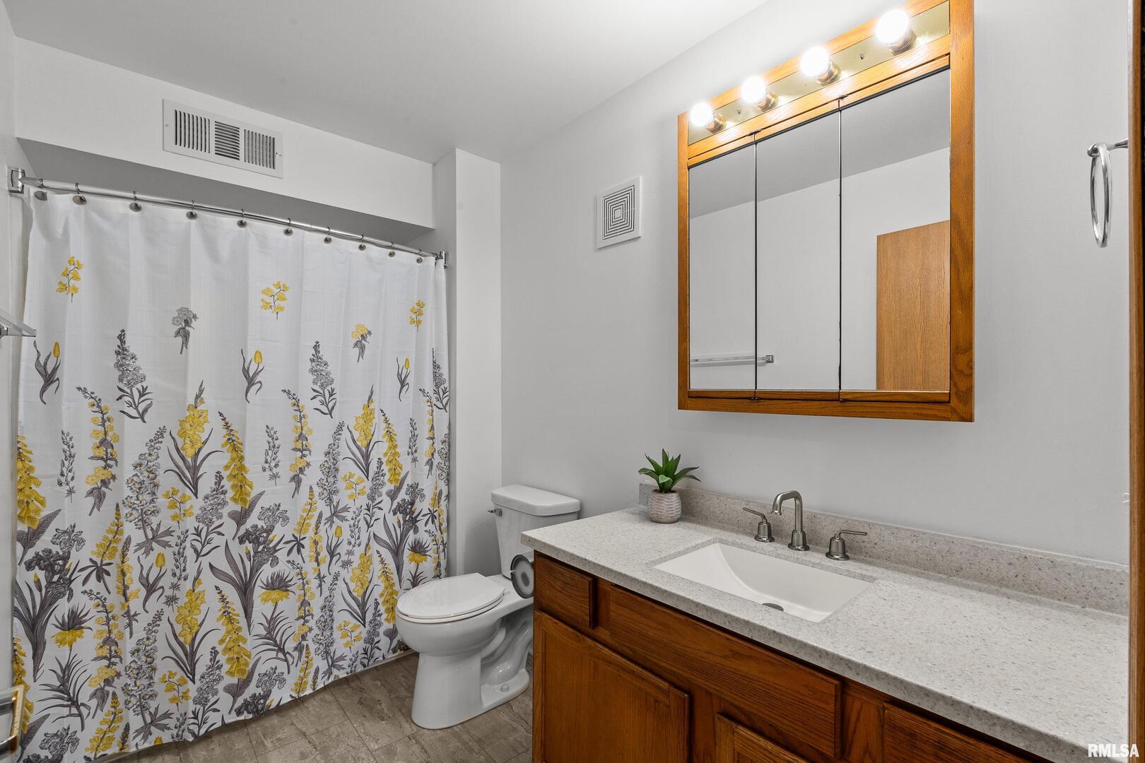 4600 GRAND Avenue Unit: Building B Unit