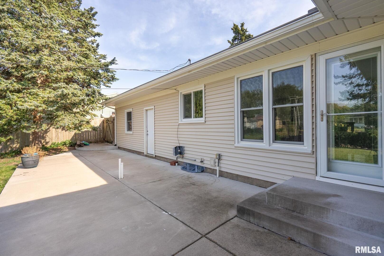 1726 SKYLINE Drive