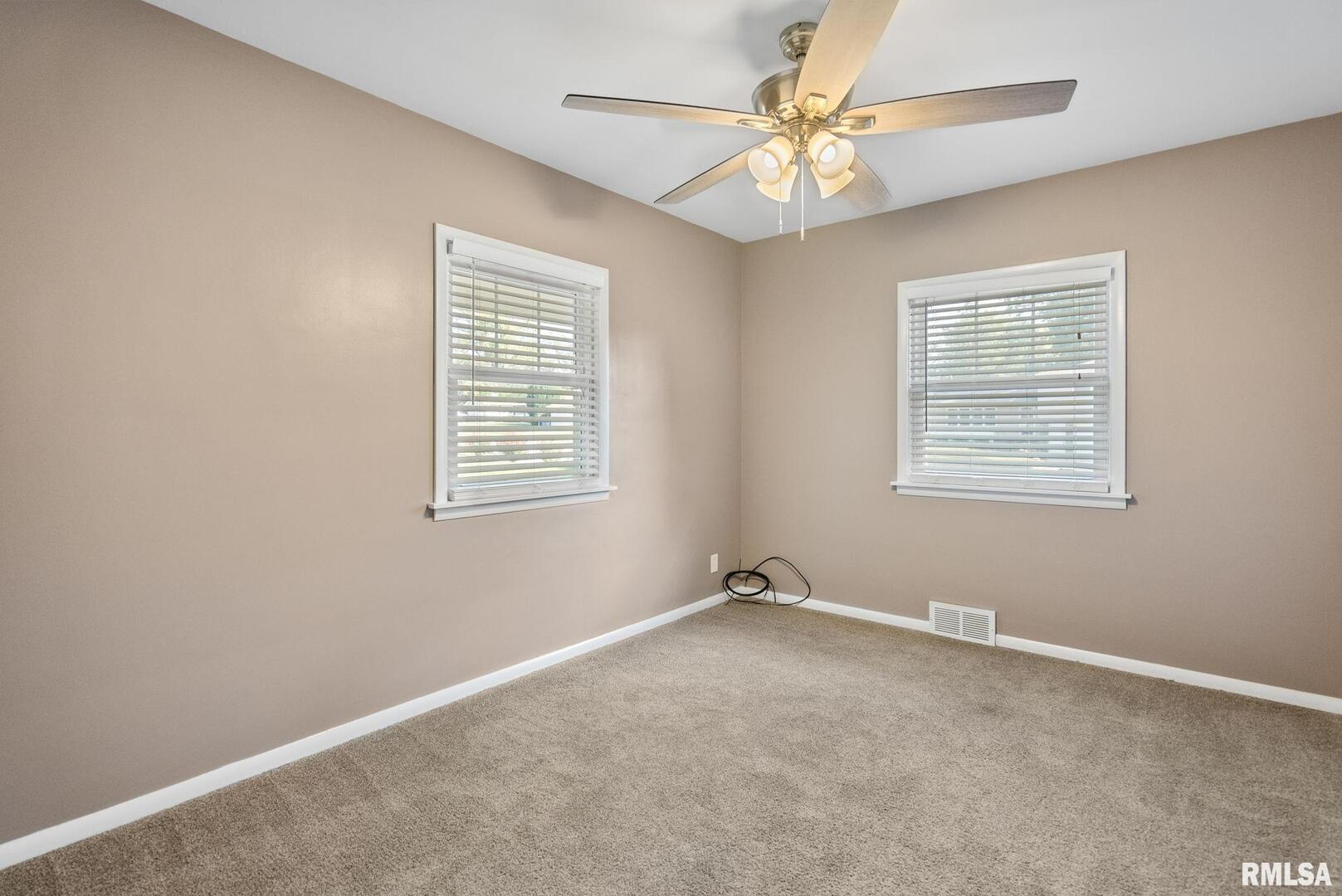 1726 SKYLINE Drive