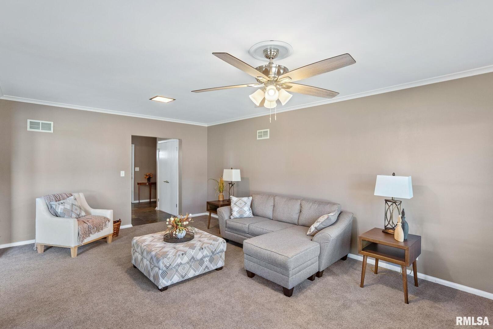 1726 SKYLINE Drive