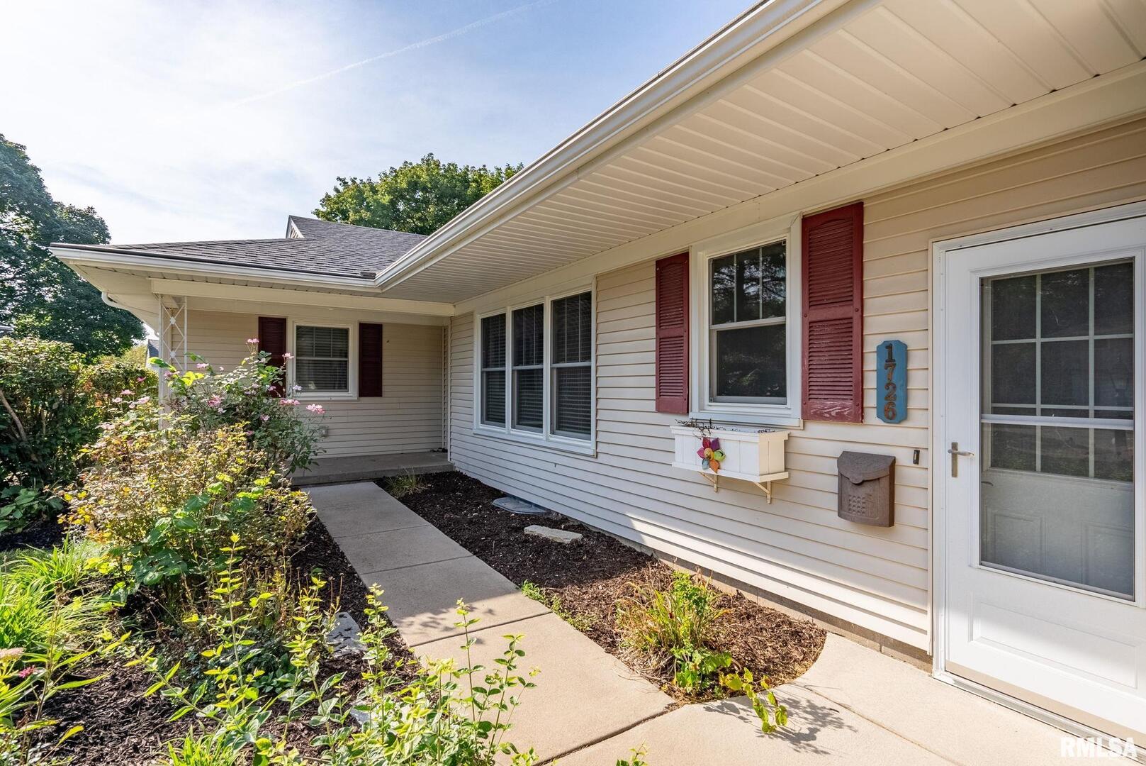 1726 SKYLINE Drive