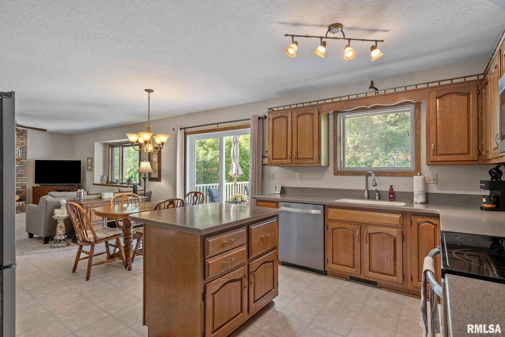 1455 PRAIRIE VISTA Drive