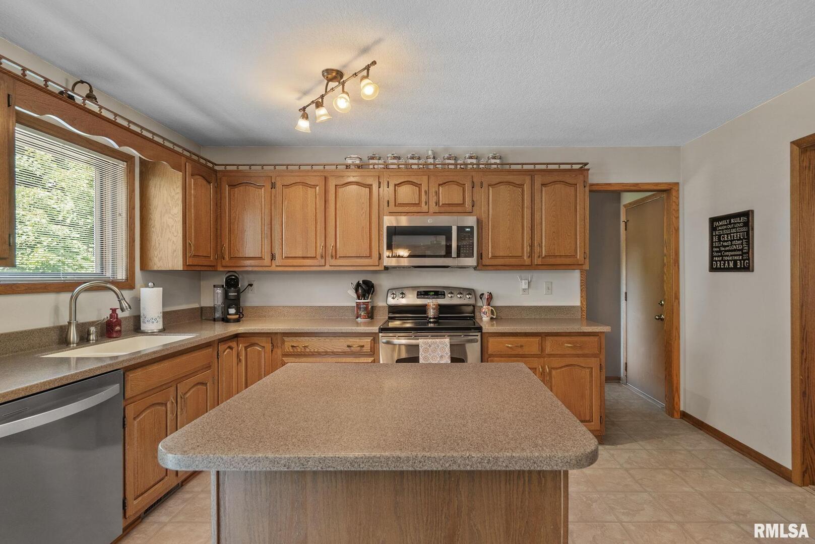 1455 PRAIRIE VISTA Drive