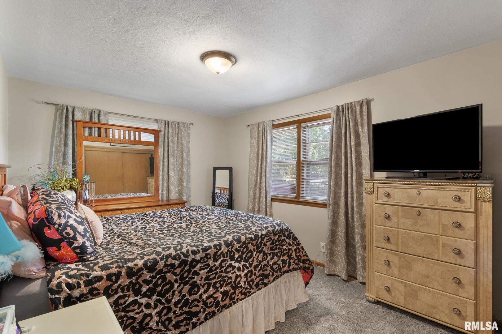 1816 40TH Street Court