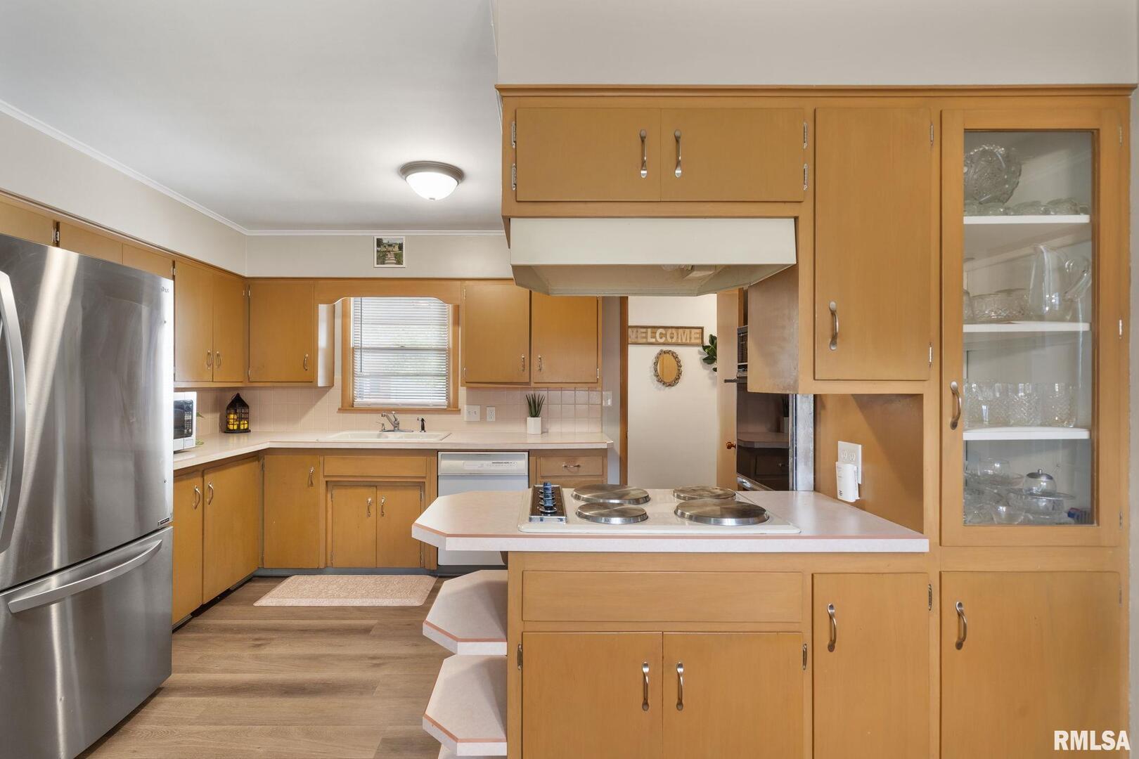 1816 40TH Street Court