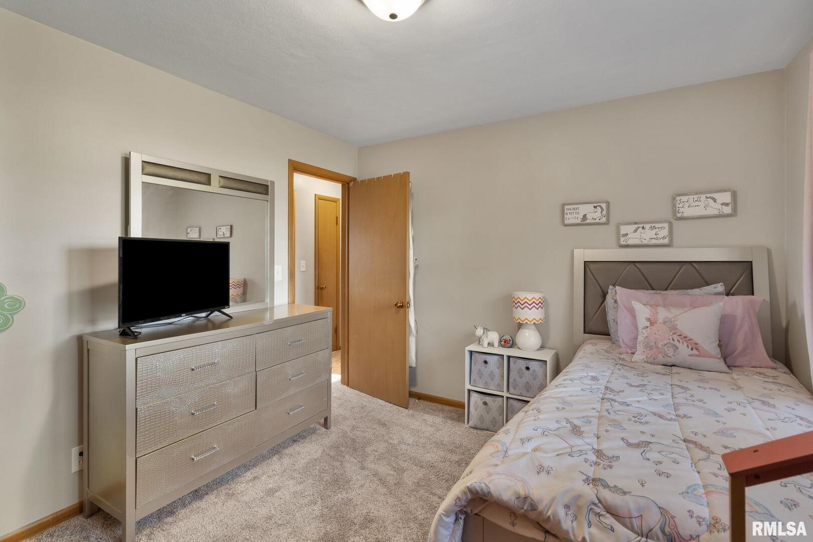 1816 40TH Street Court