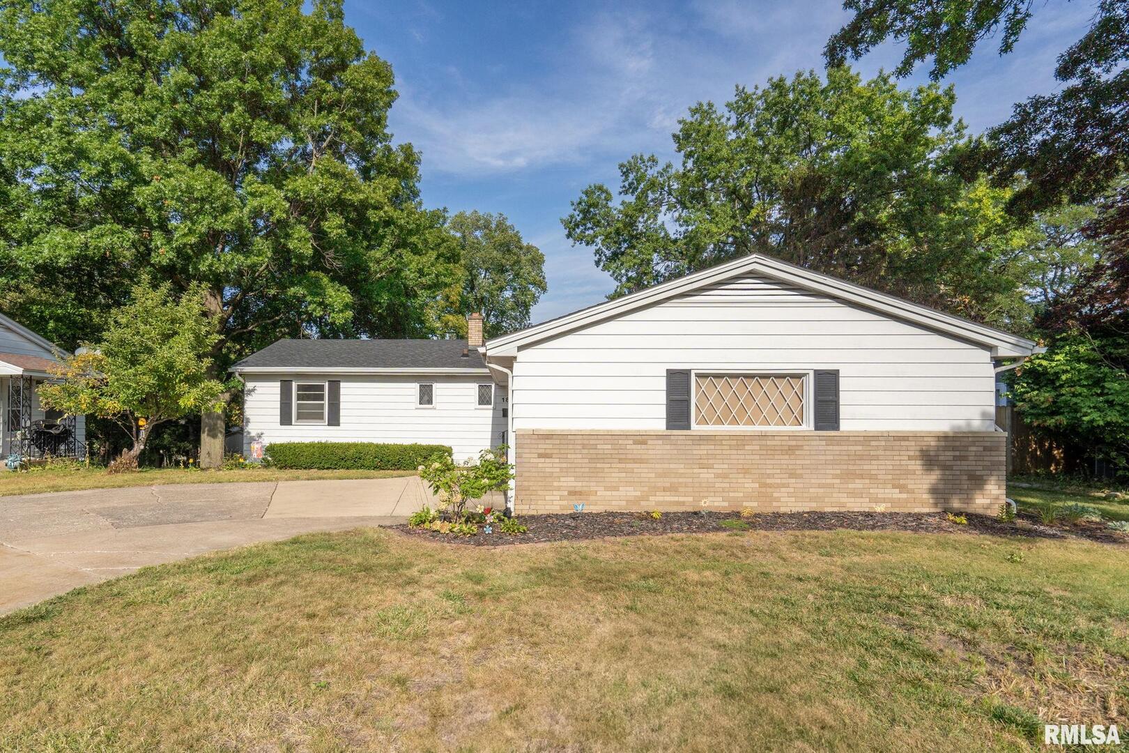 1816 40TH Street Court