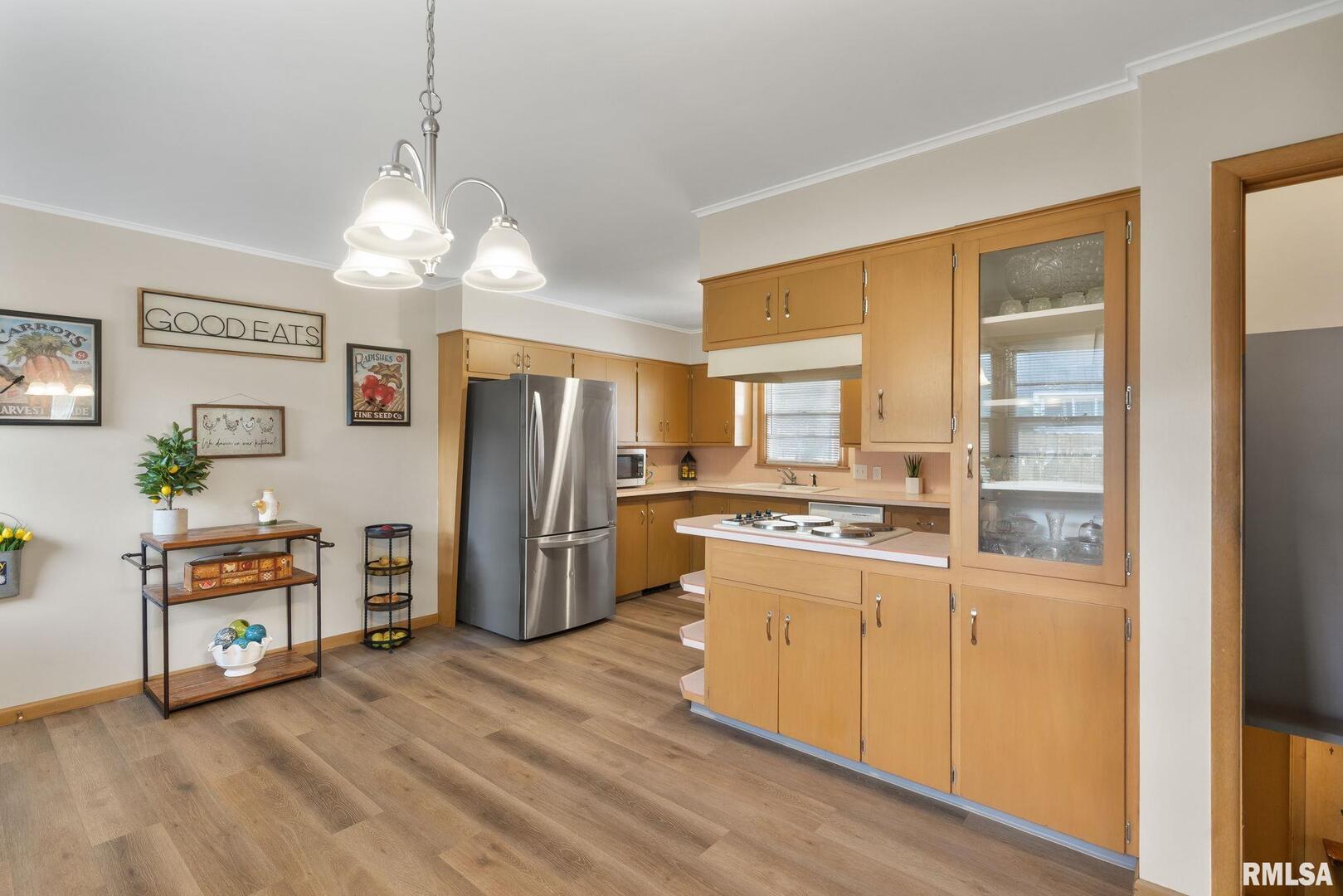 1816 40TH Street Court
