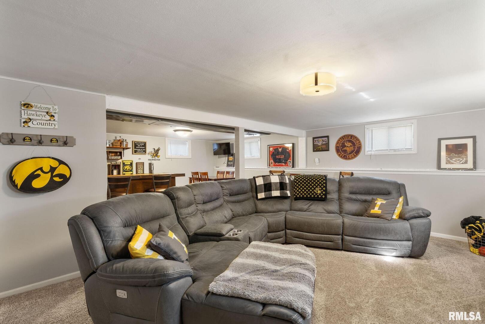 1910 BELLEVUE Avenue