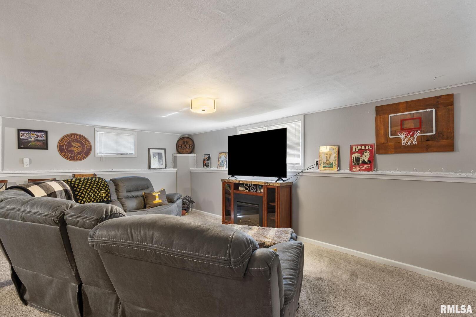 1910 BELLEVUE Avenue
